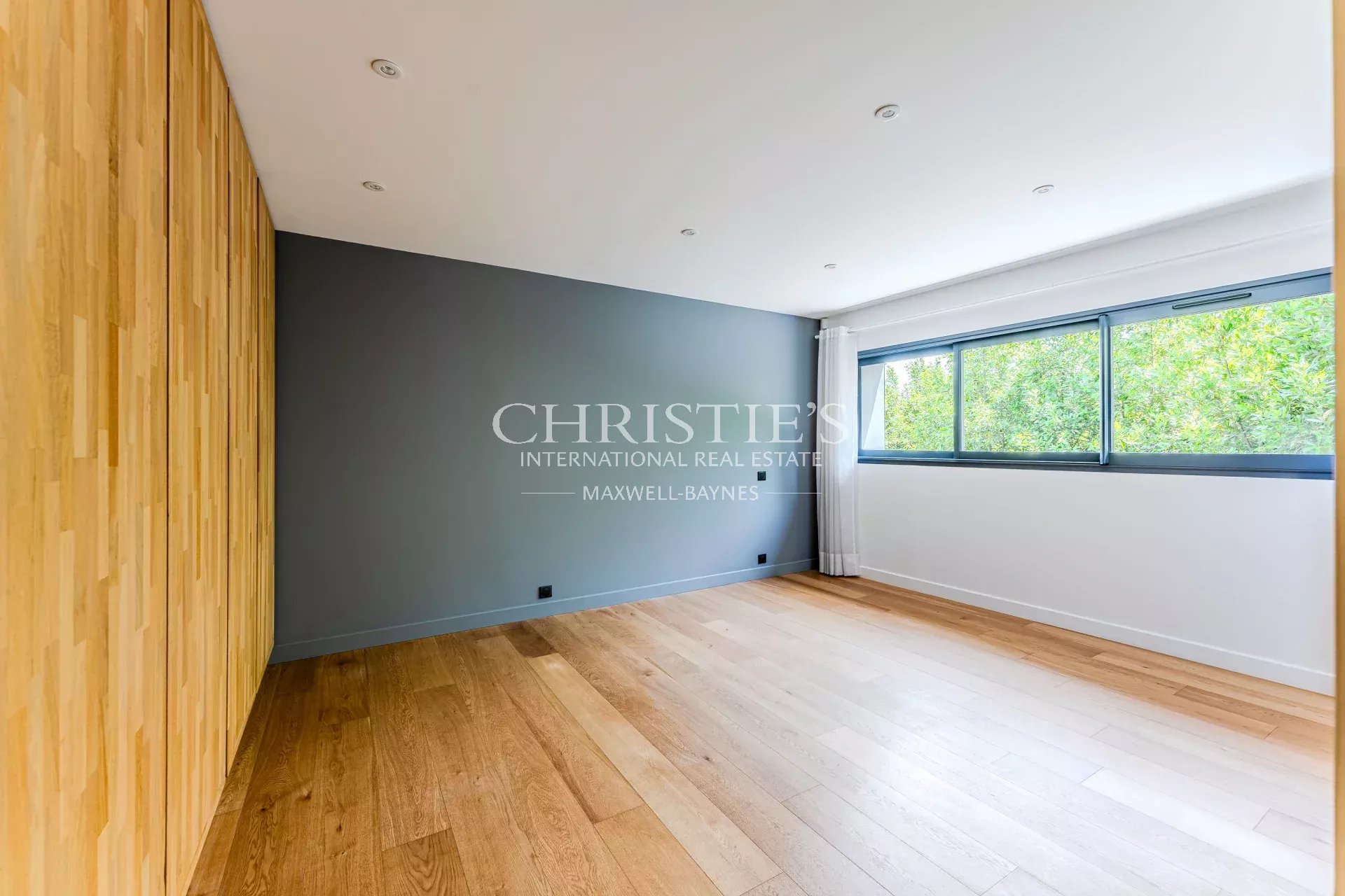 5 Bedroom Villa/Townhouse's Image 12