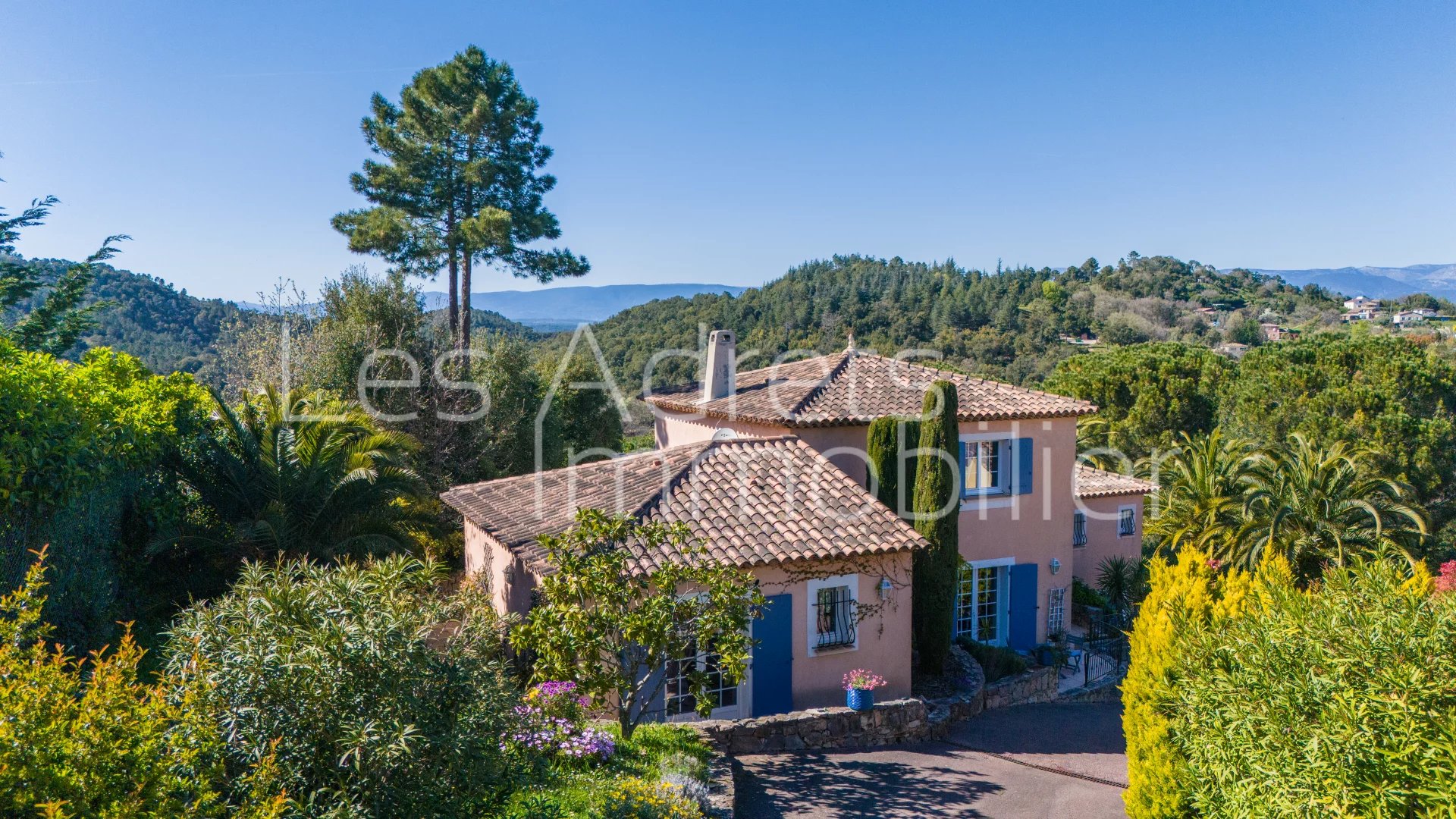 Agence immobilière de 