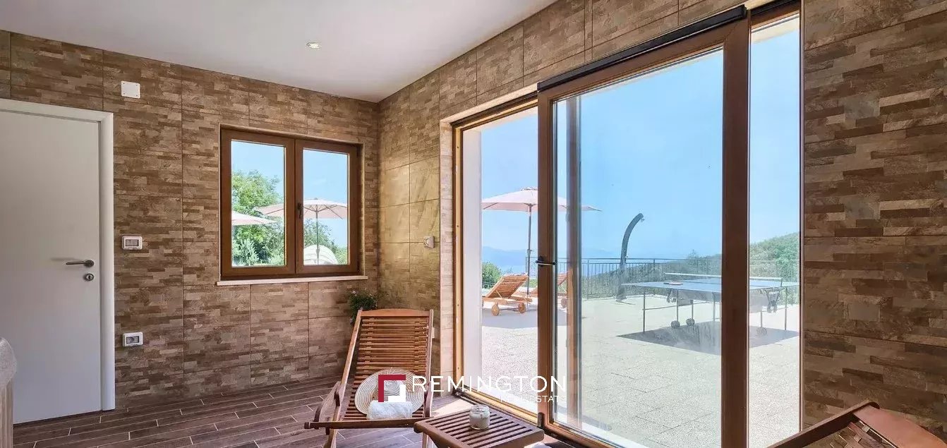 4 Bedroom Villa/Townhouse's Image 3