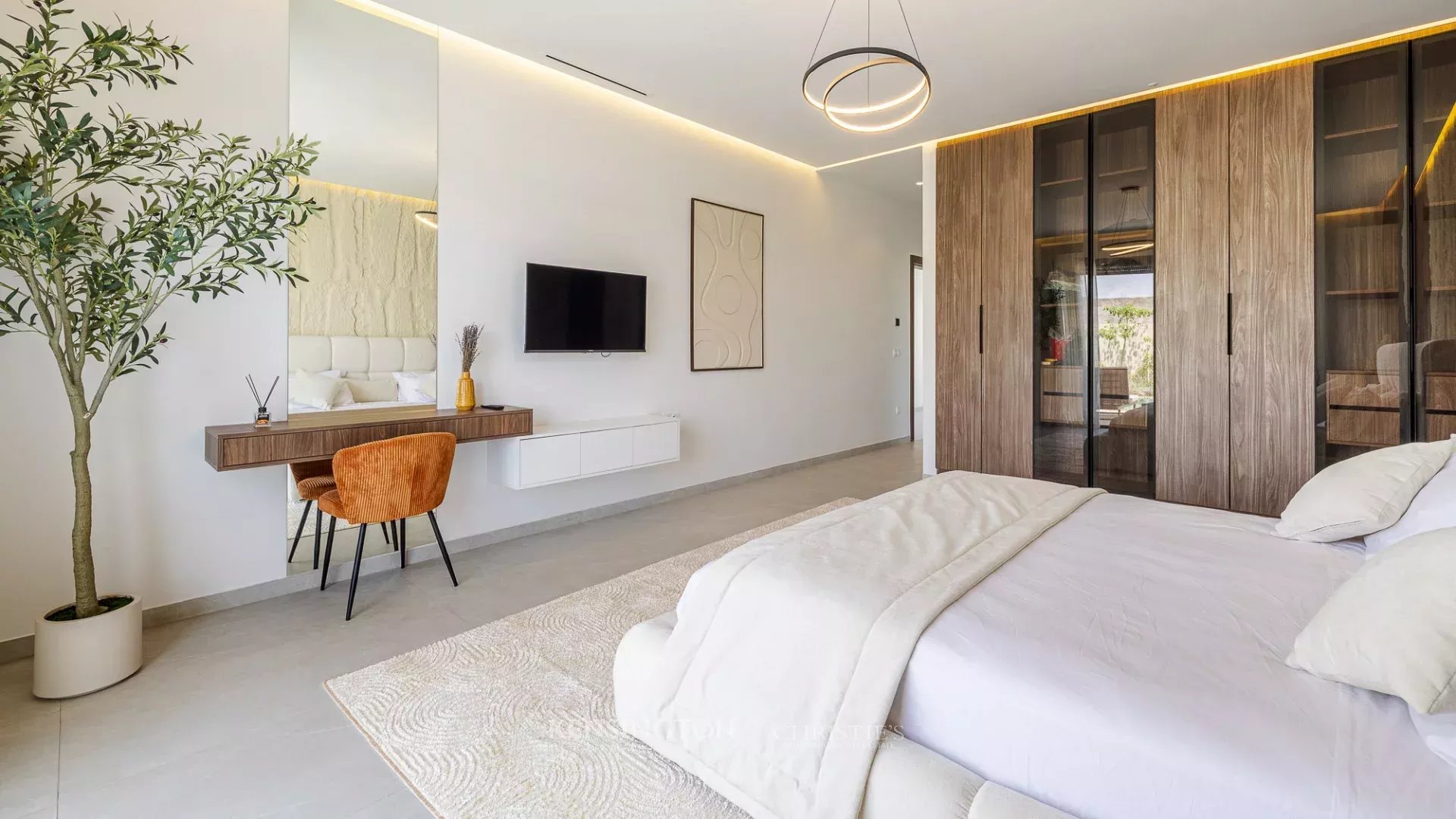 4 Bedroom Villa/Townhouse's Image 22