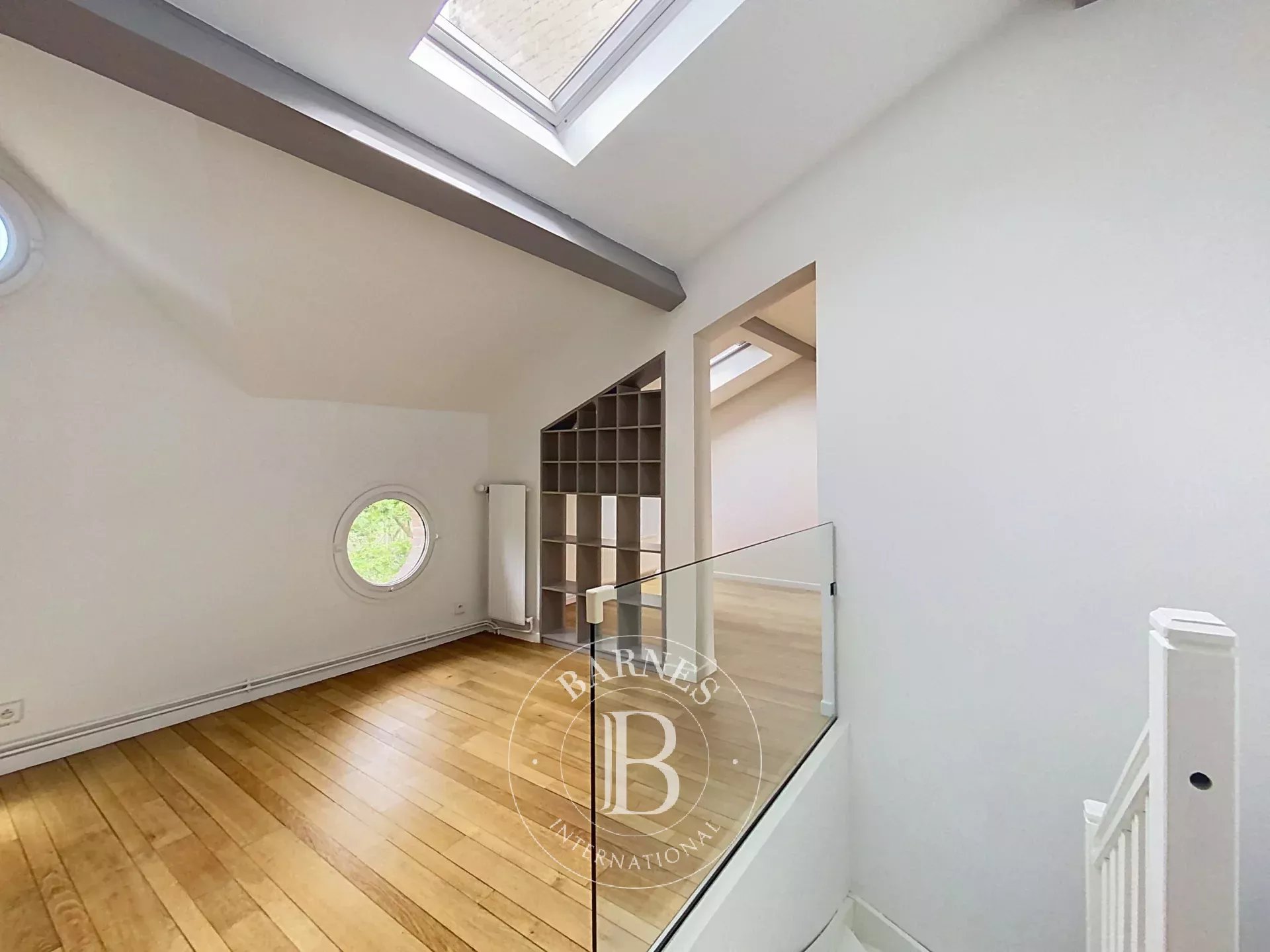 Courbevoie  - Maison 9 Pi&egrave;ces 5 Chambres - picture 16