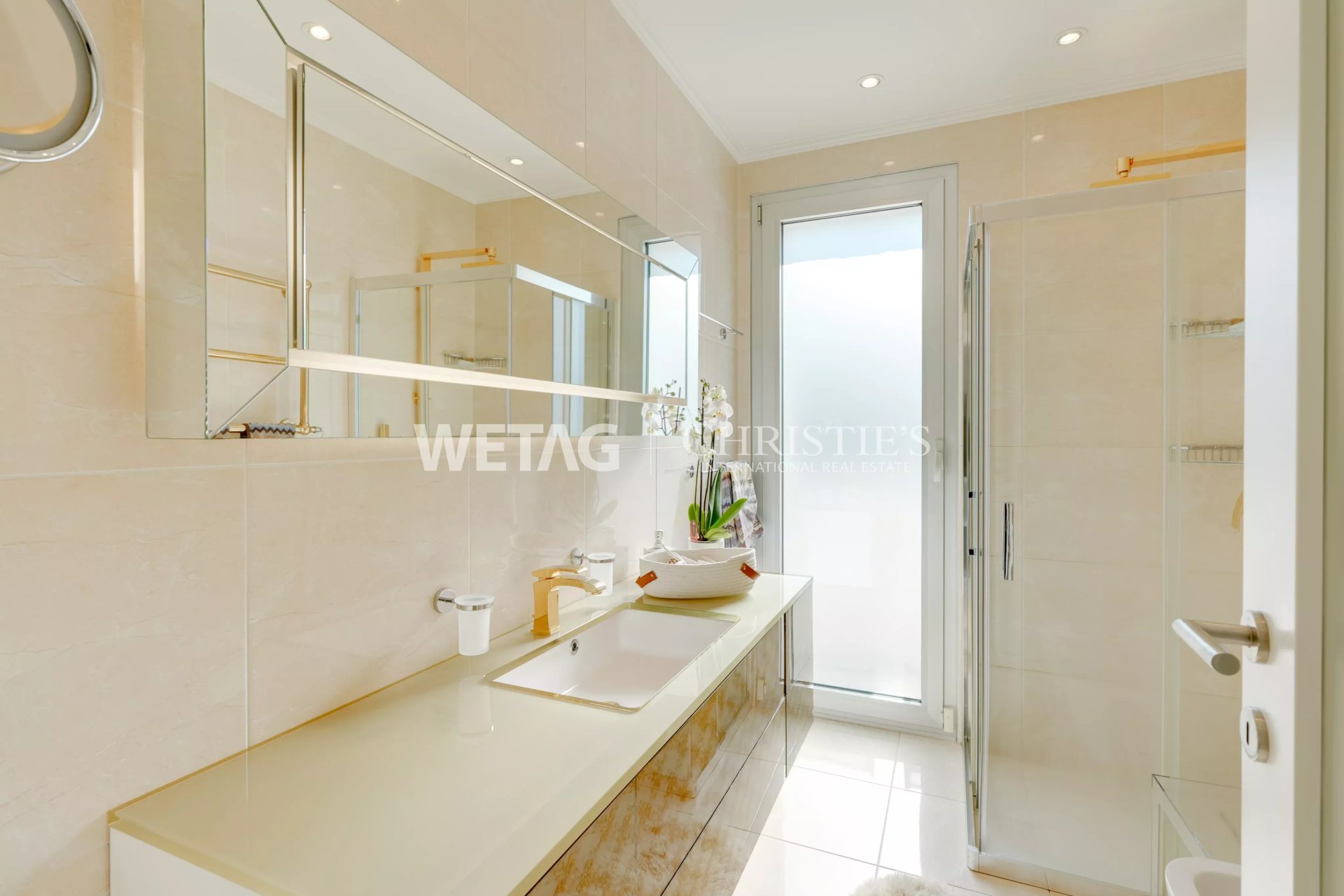 3 Bedroom Apartment/Flat's Image 4
