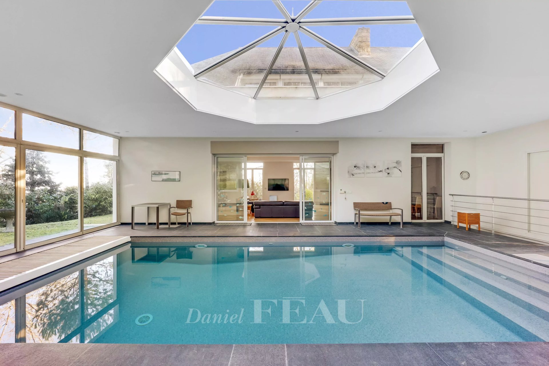 5 Bedroom Villa/Townhouse's Image 4