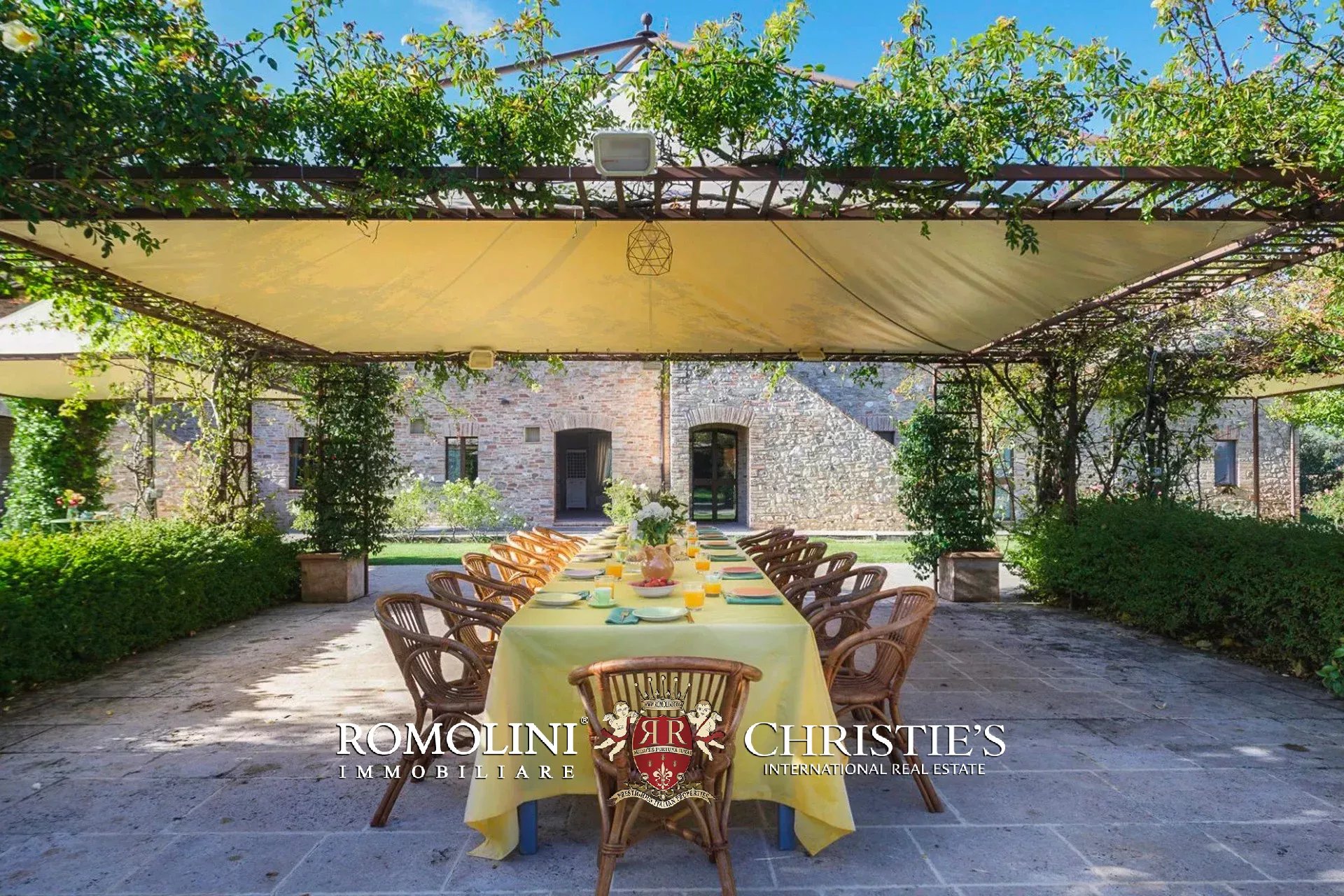 9 Bedroom Villa/Townhouse's Image 29