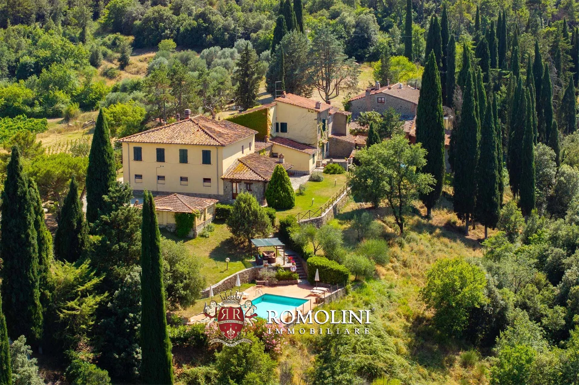 19 Bedroom Vineyard's Image 15