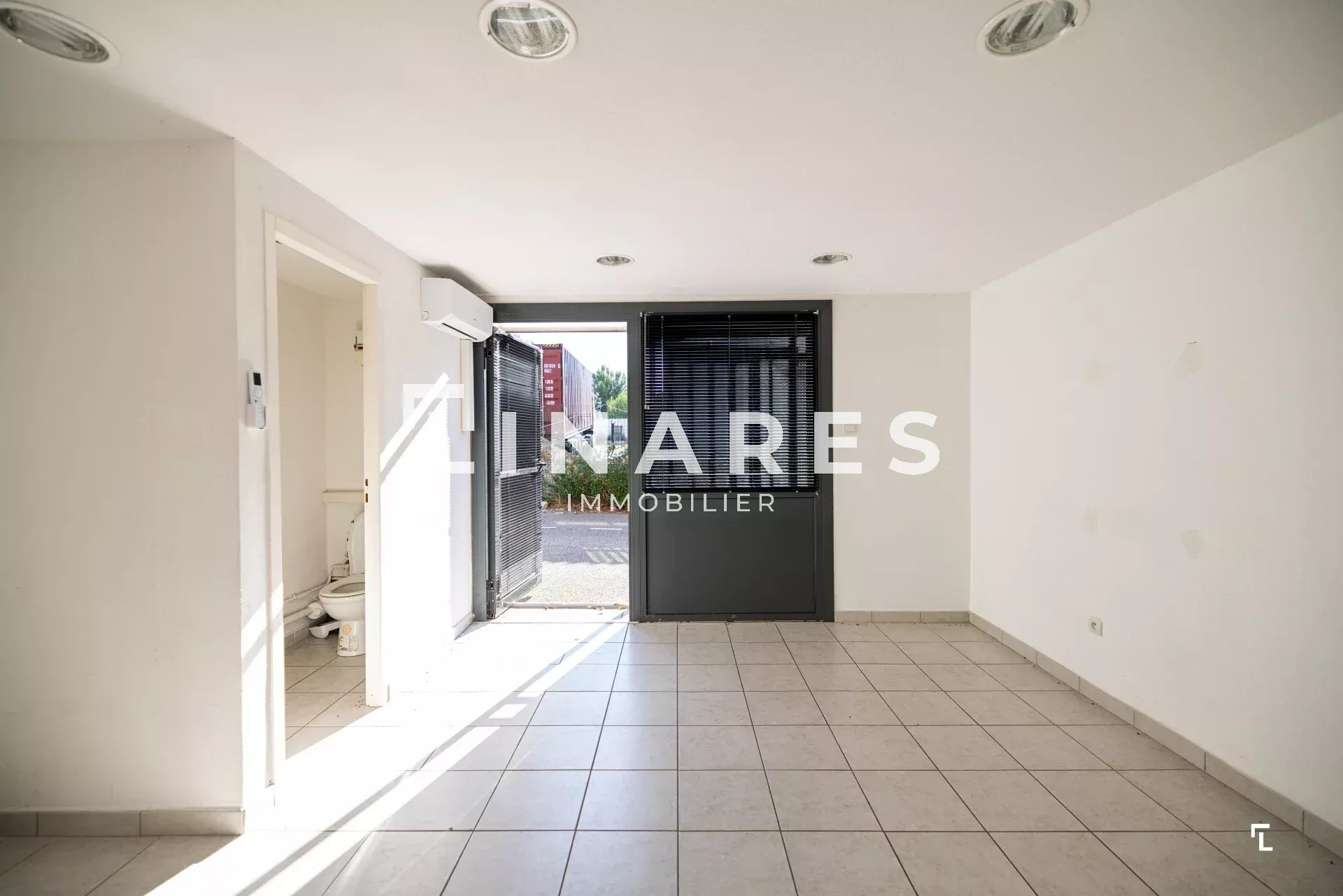 LE FOS - local de 20,05m2 - 13270  FOS SUR MER