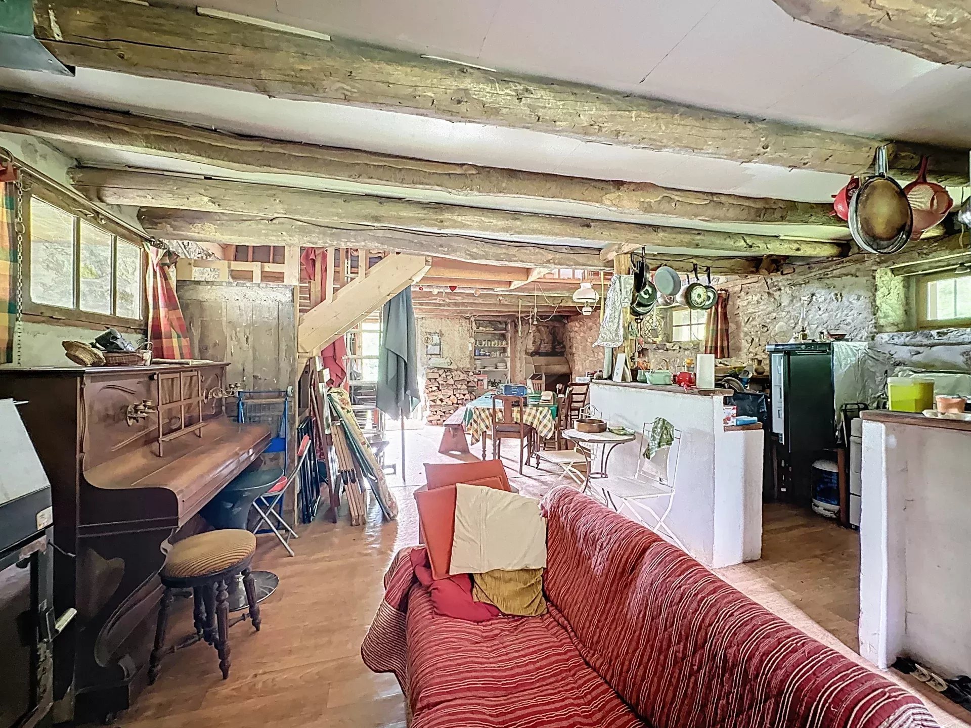 Grange - Photo 5