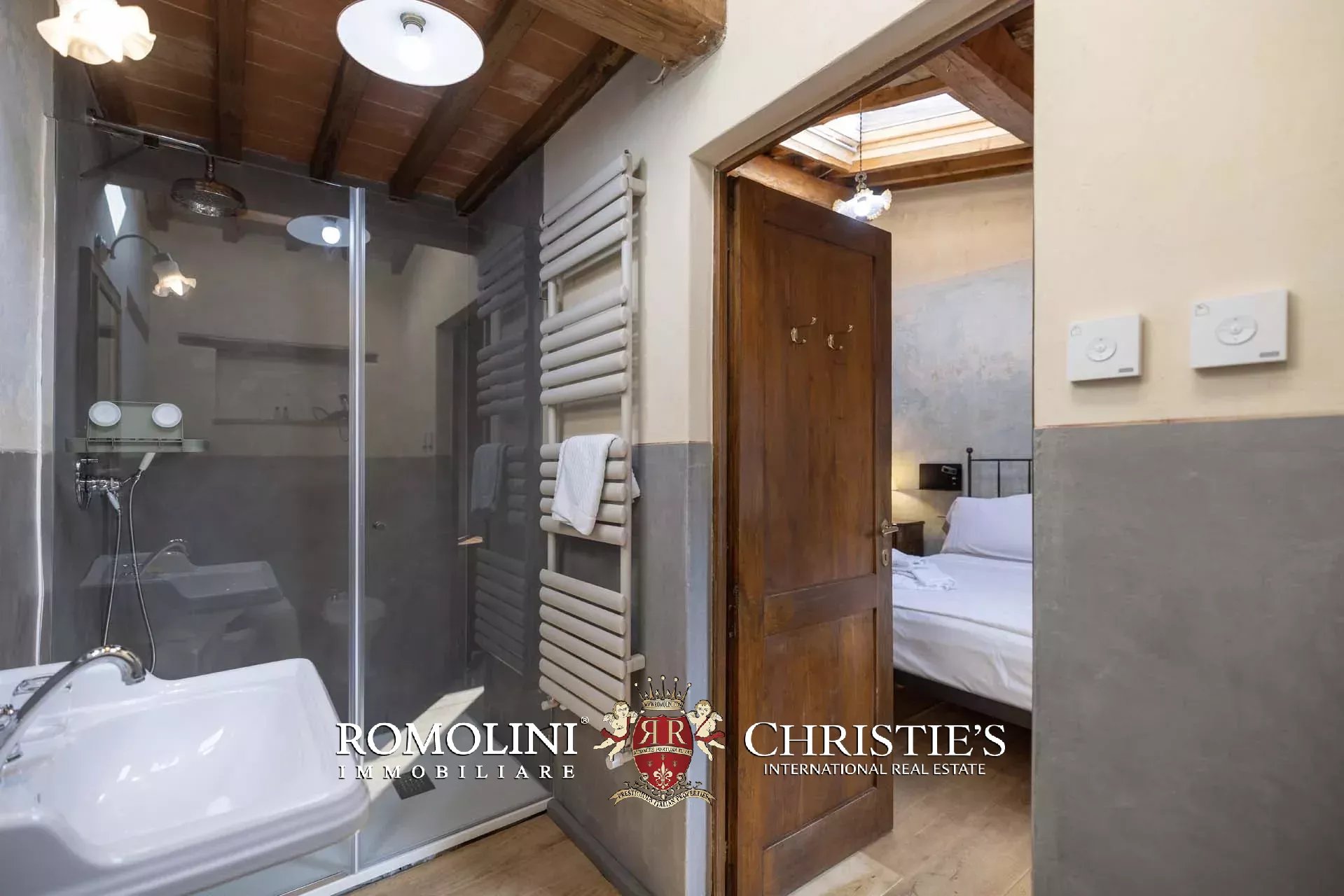 13 Bedroom Villa/Townhouse's Image 65