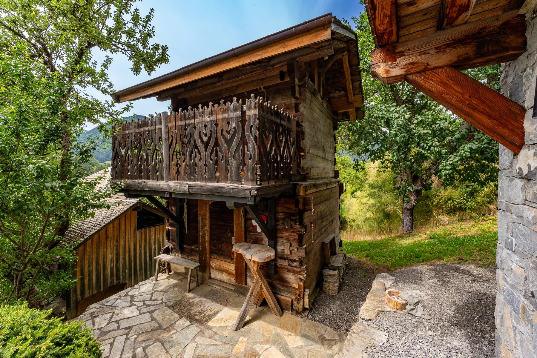 Photo of MONTRIOND - 7 bedroom chalet