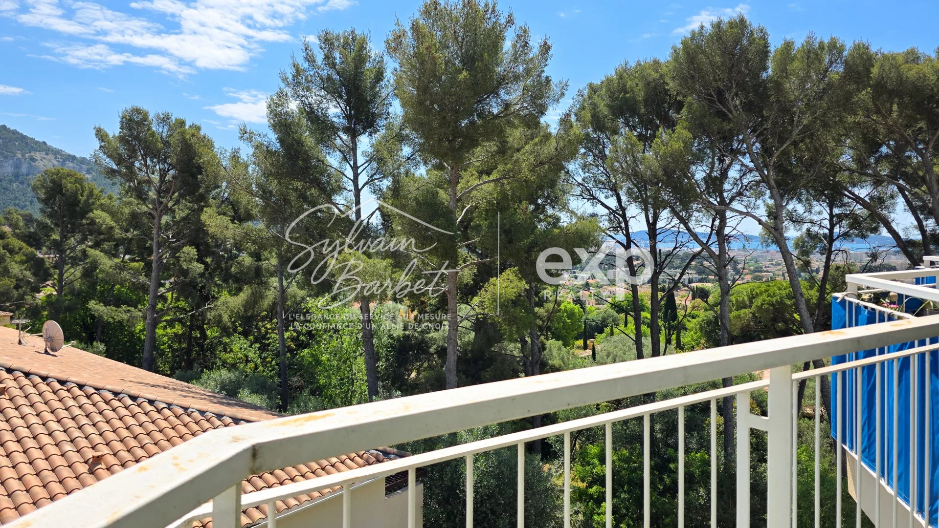 83200 TOULON - APPARTEMENT 2 PIECES AVEC BALCONS APERCU MER - QUARTIER L'ORATOIRE - BUS 3