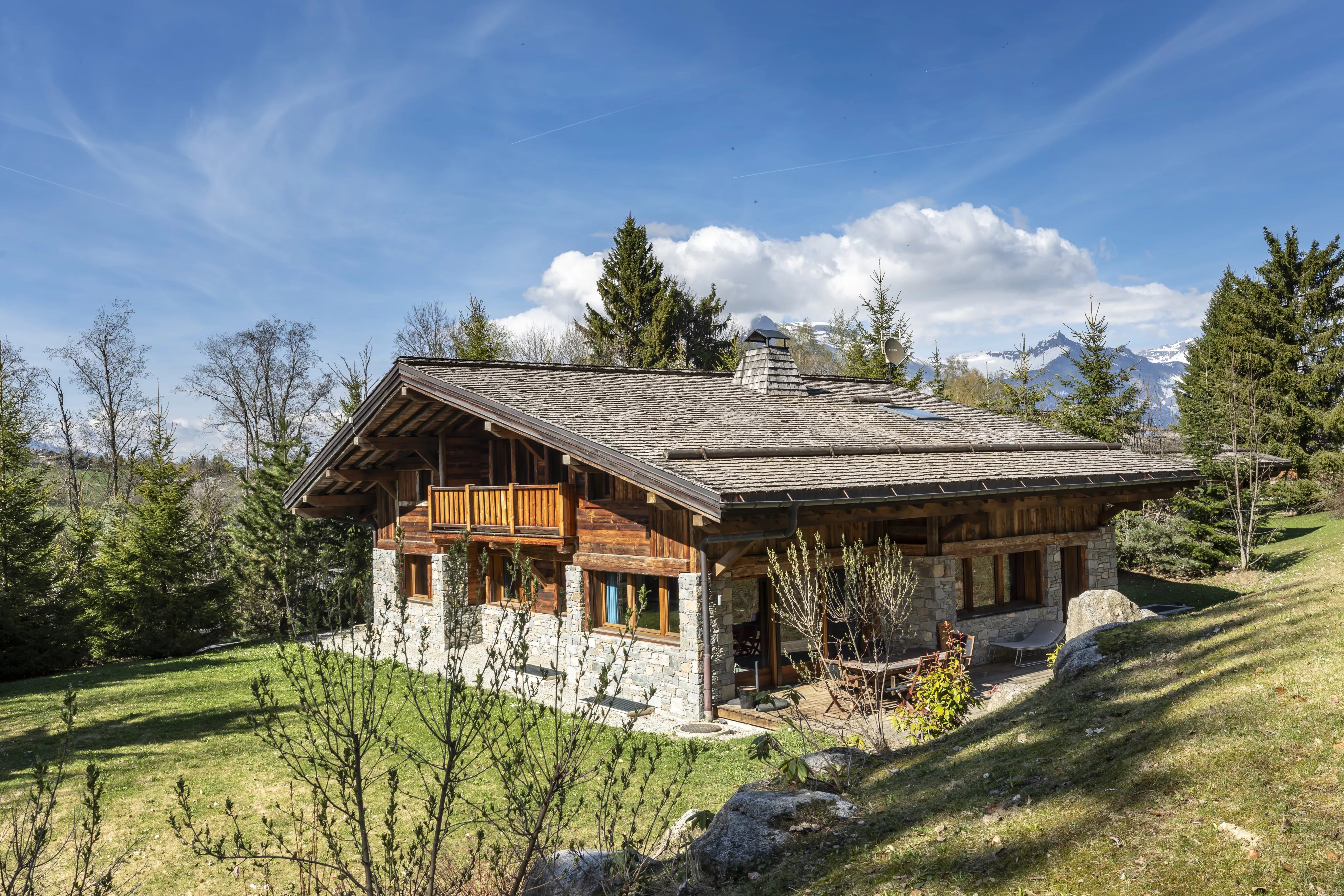 Außergewöhnliches Chalet in idyllischer Naturlage