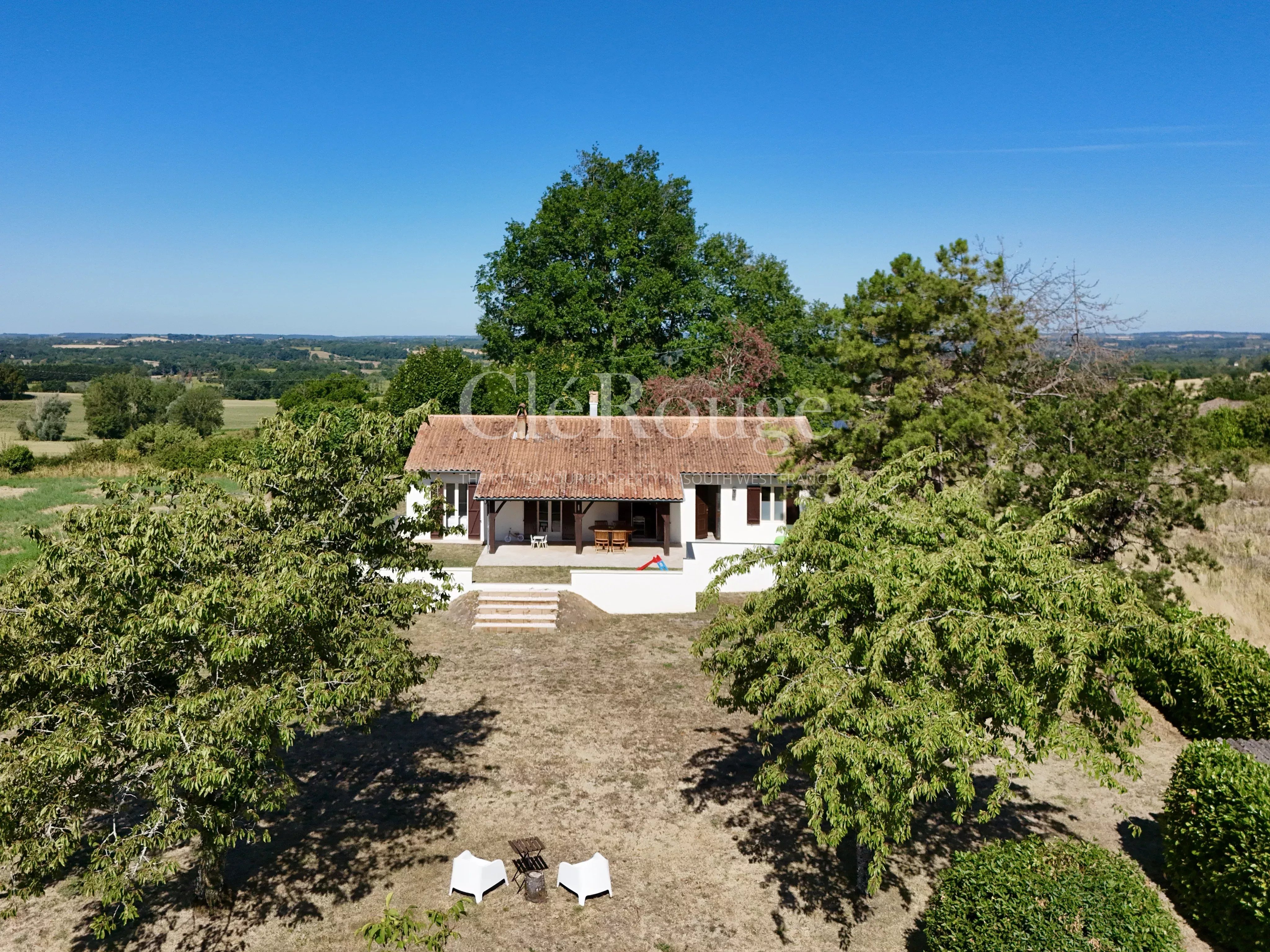 House in Lauzun - view 1