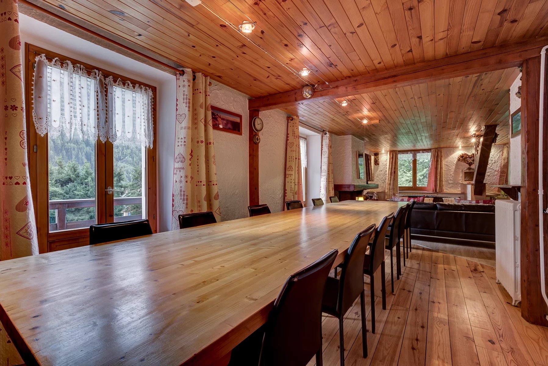 Photo of CHAMONIX - A large 9-bedroom chalet with great potential