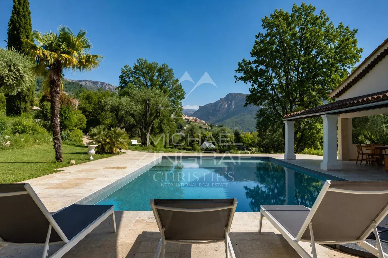 10 Bedroom Villa/Townhouse's Image 14