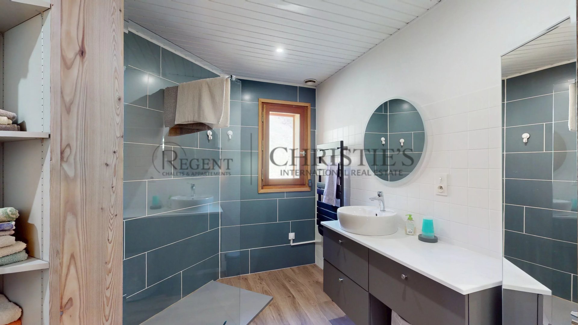 5 Bedroom Villa/Townhouse's Image 8