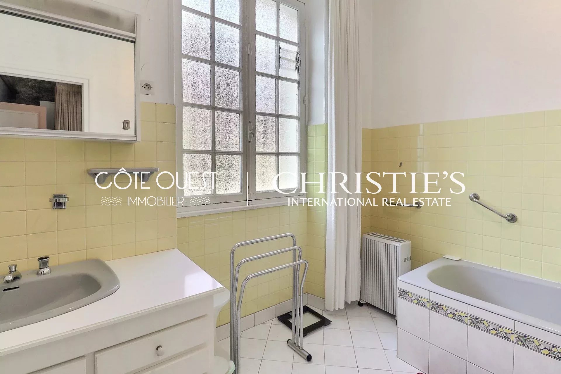 4 Bedroom Villa/Townhouse's Image 16