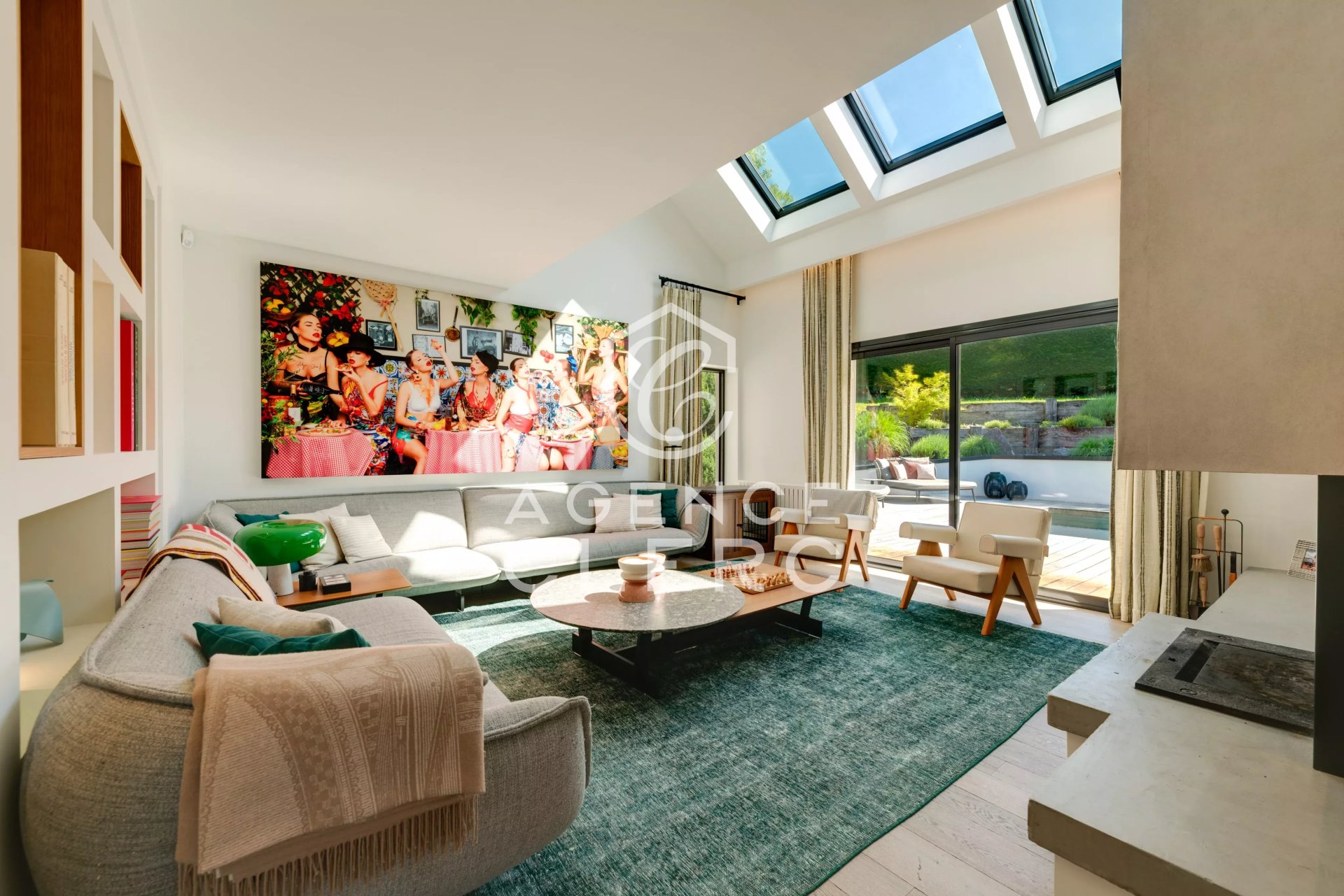 5 Bedroom Villa/Townhouse's Image 3