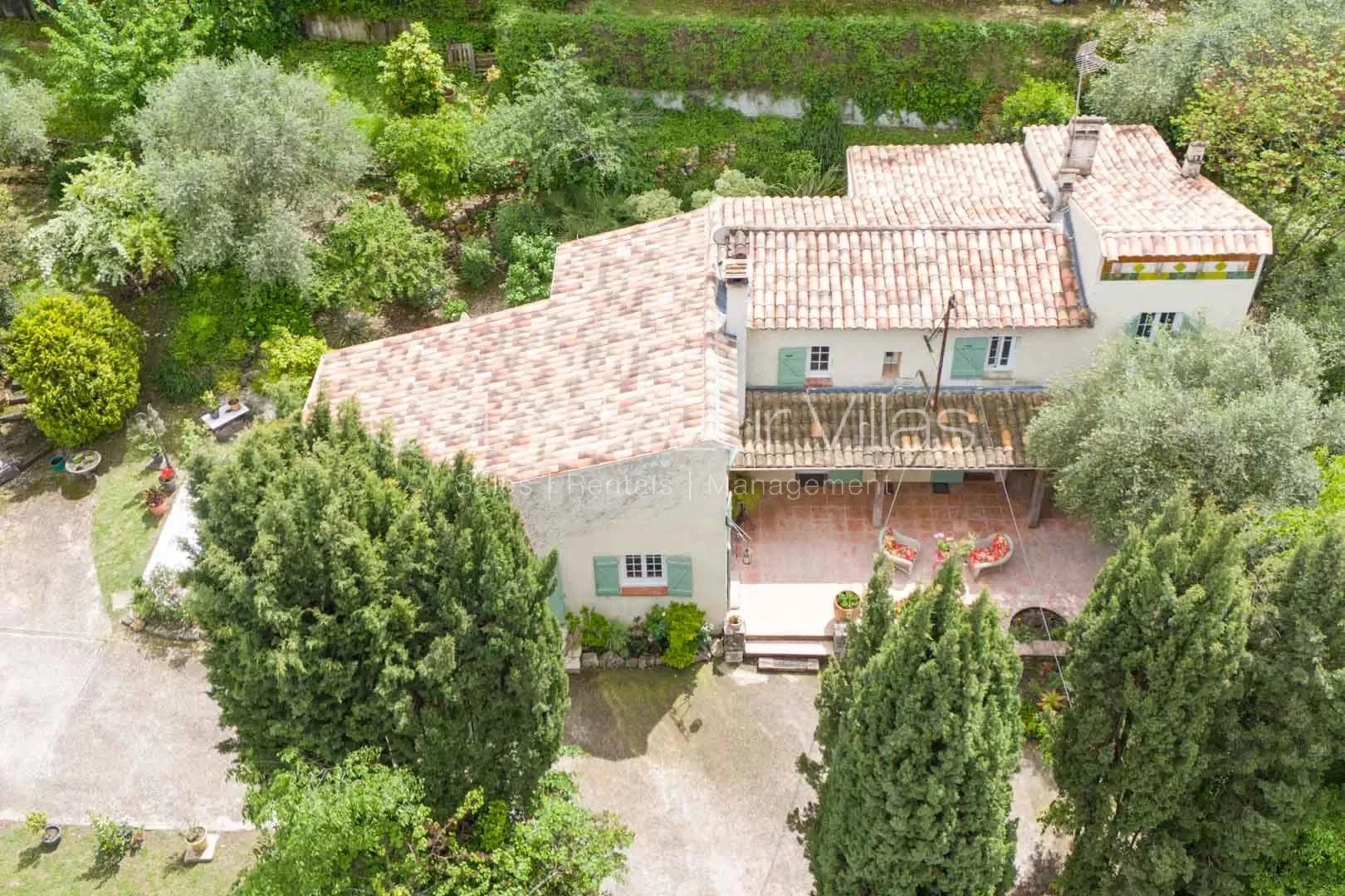 GRASSE  SOUTH - SOLE AGENT- CHARMING EARLY 20th Century Bastide