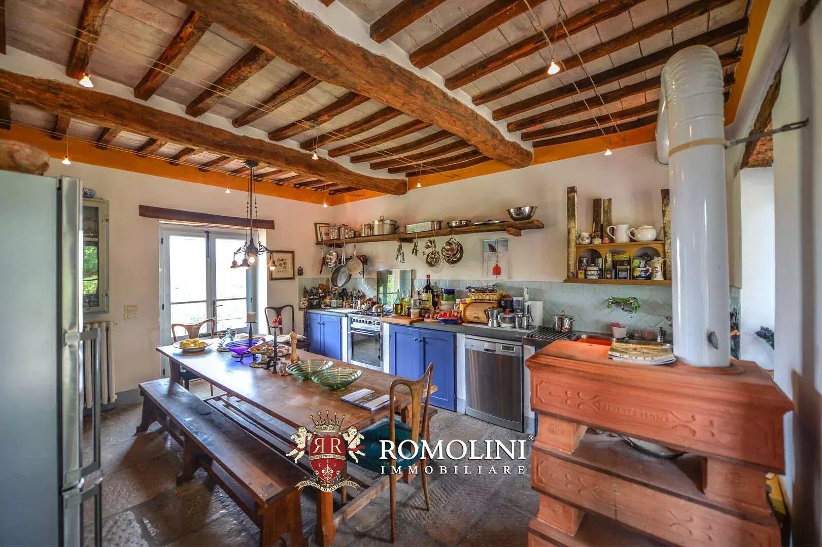 6 Bedroom Villa/Townhouse's Image 32