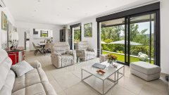 High-quality modern Provençal villa — photo 7 of 7