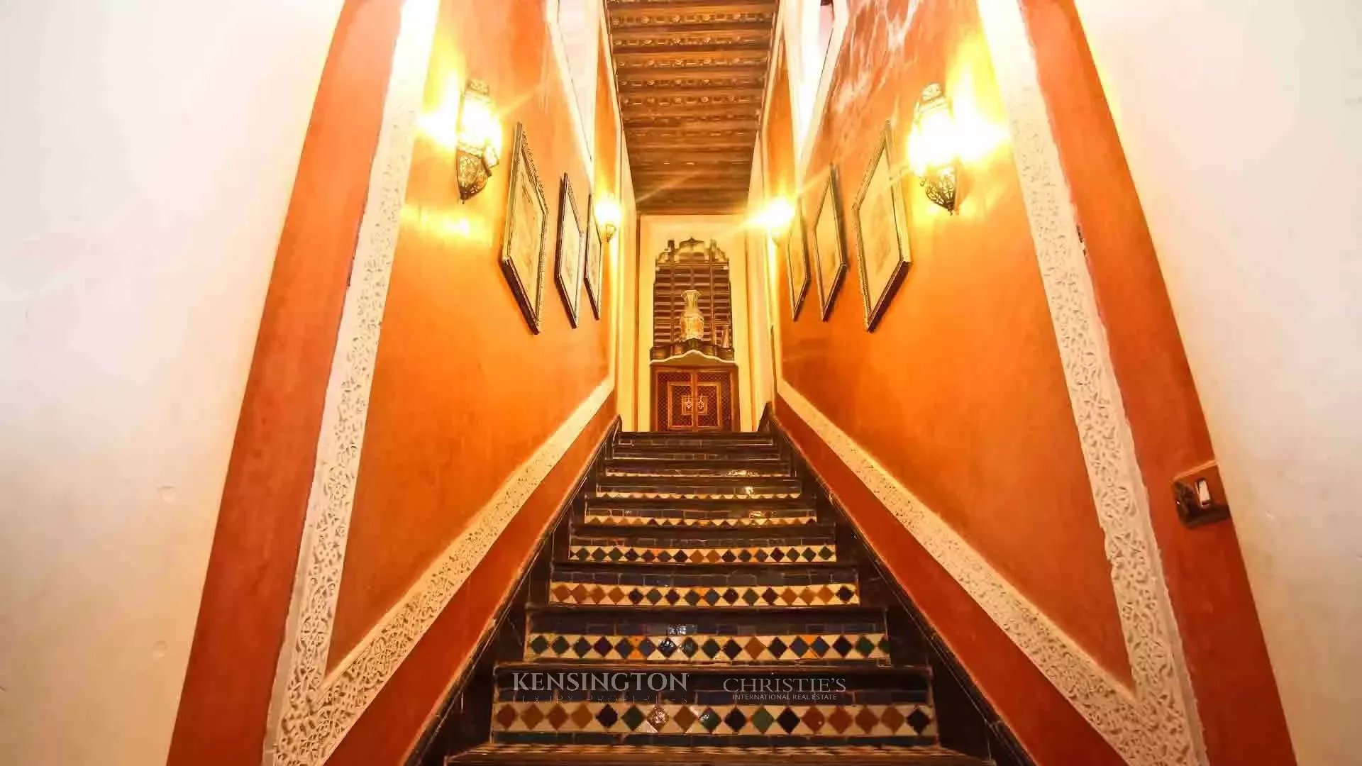 6 Bedroom Villa/Townhouse's Image 22