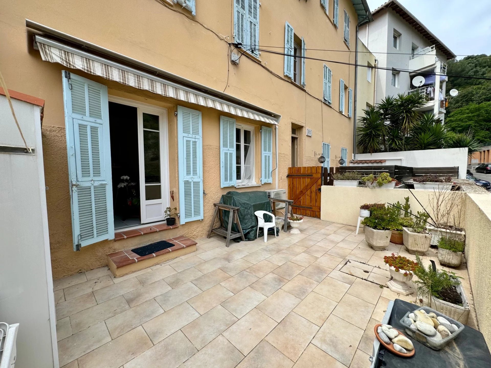 3 Pièces meublé de 47m² avec Terrasse de 23m²