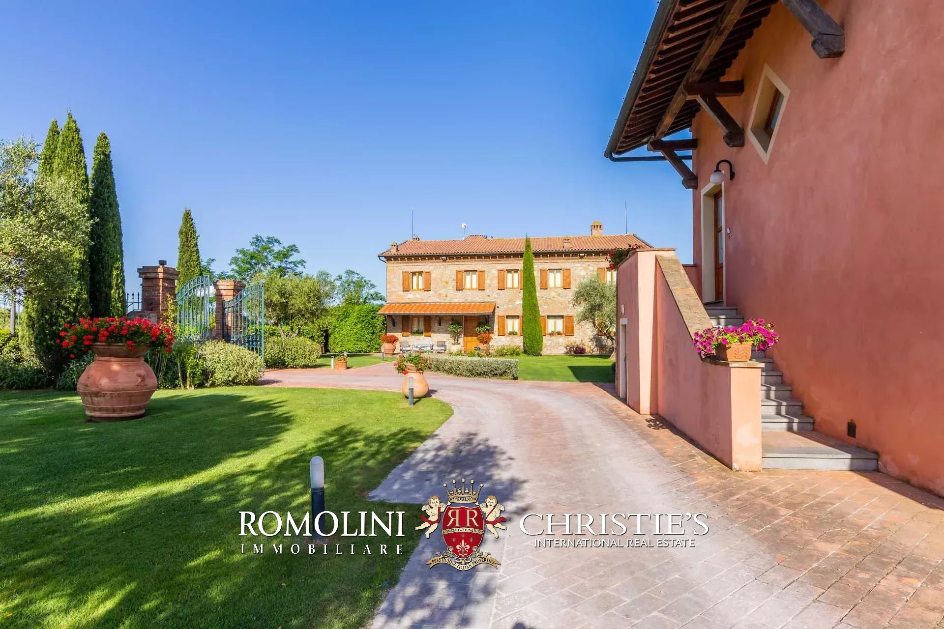 31 Bedroom Villa/Townhouse's Image 27