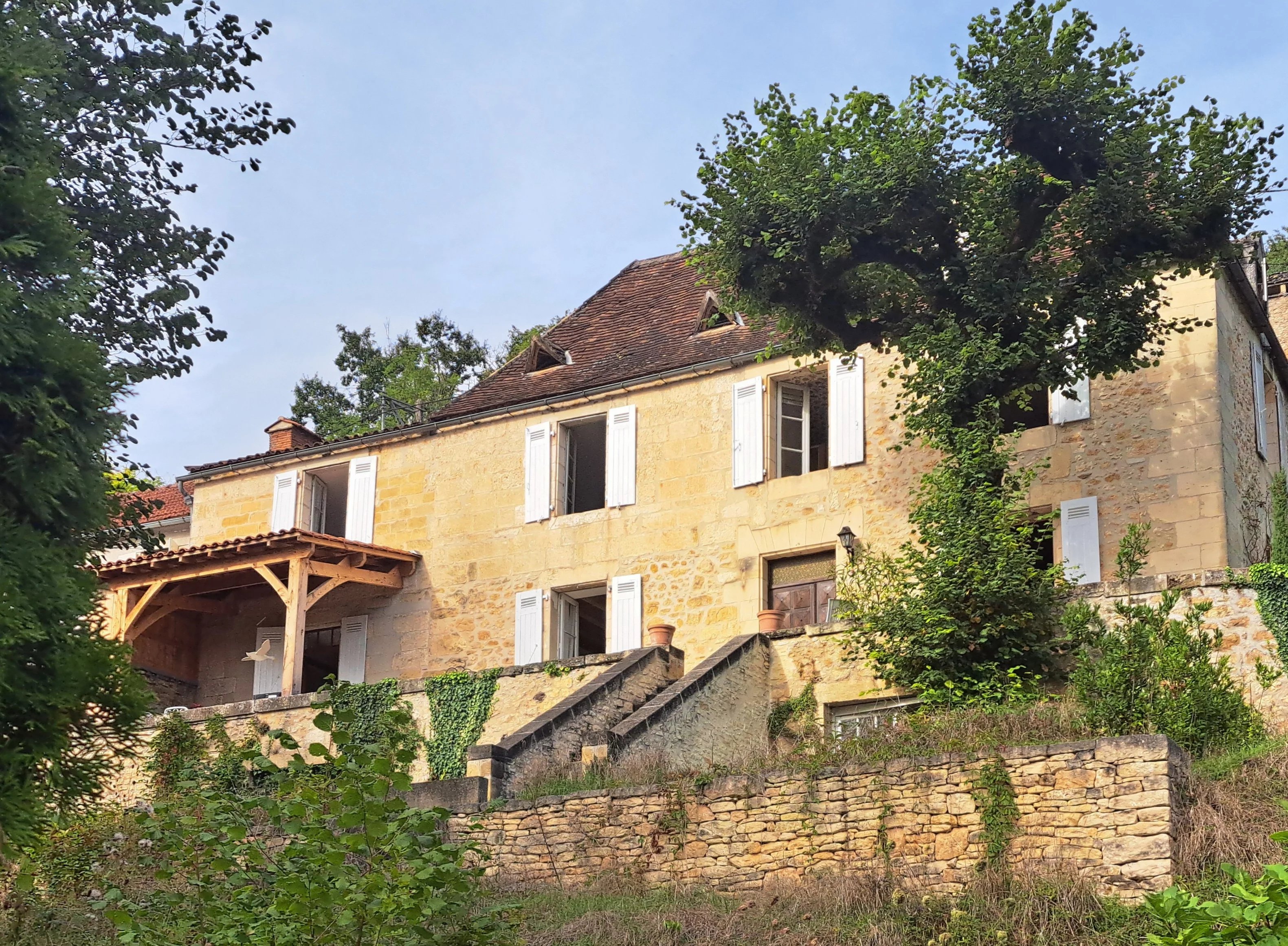 Charming stone house with panoramic views over the Dordogne Valley, south of Sarlat