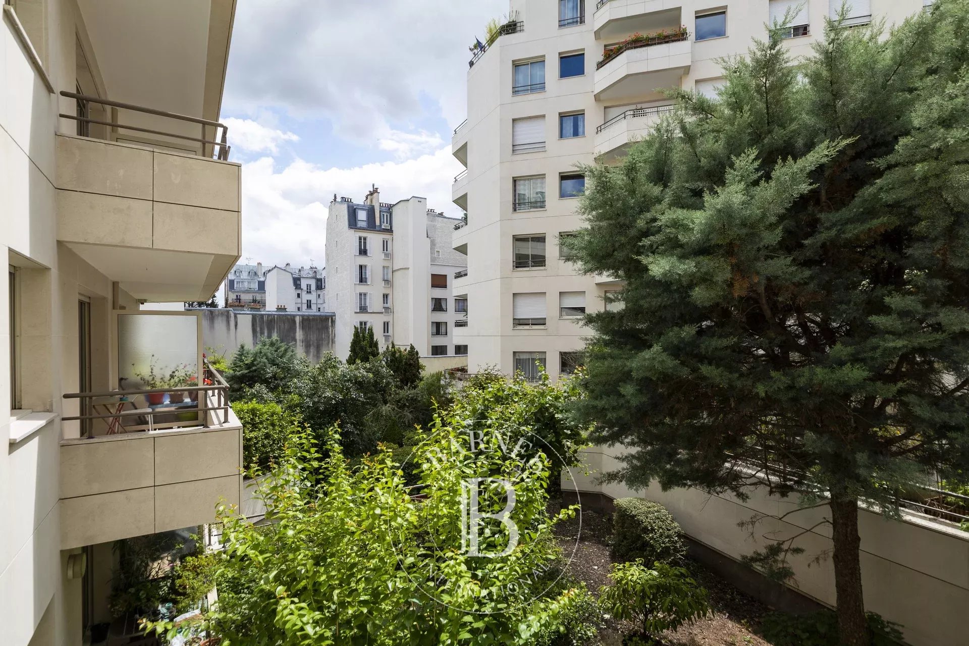 Daire Levallois-Perret