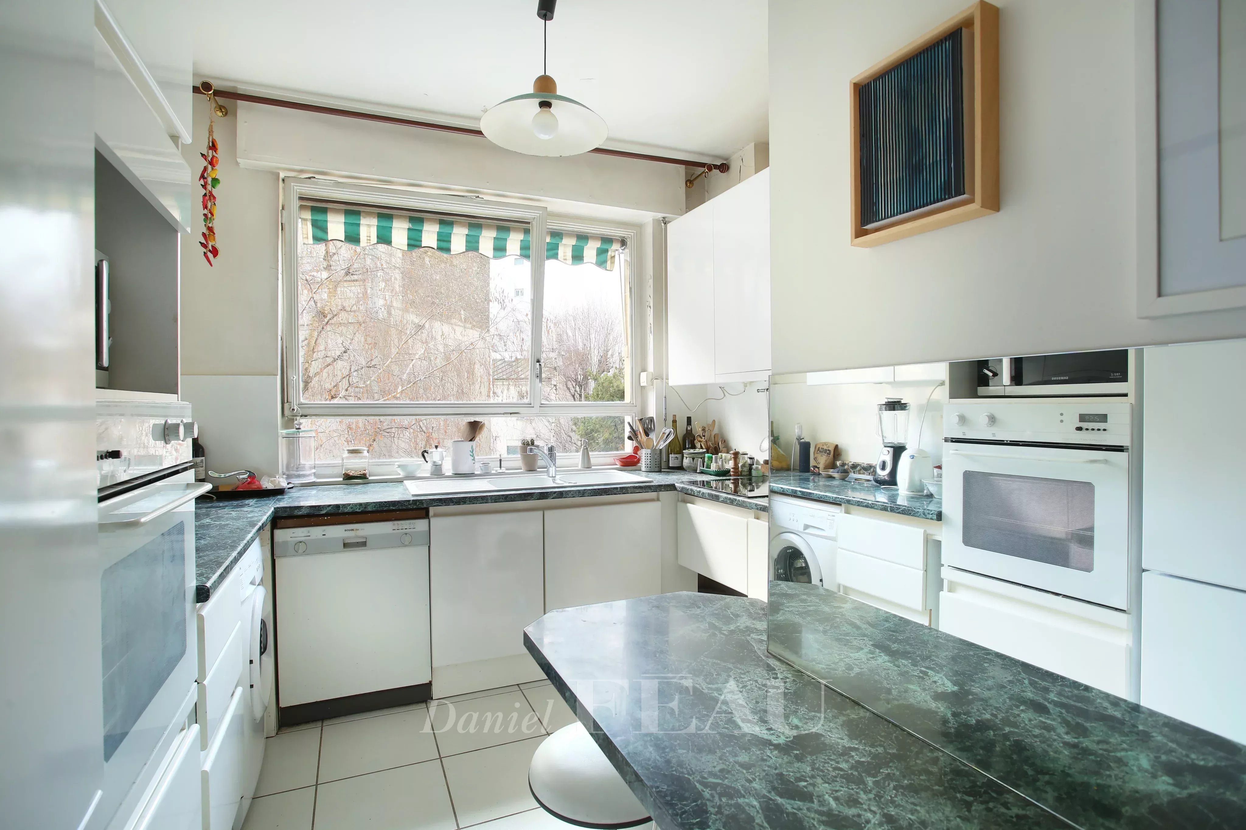 Sale Apartment Paris 16th
