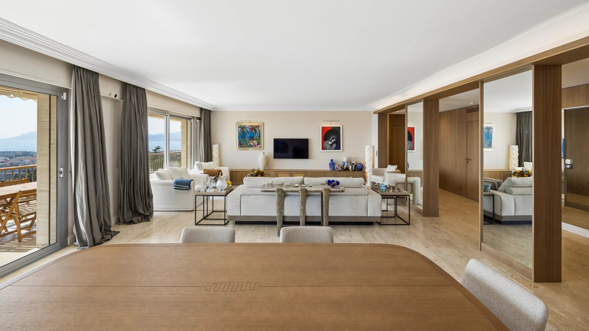 EExceptional Apartment in a prestigious Résidence