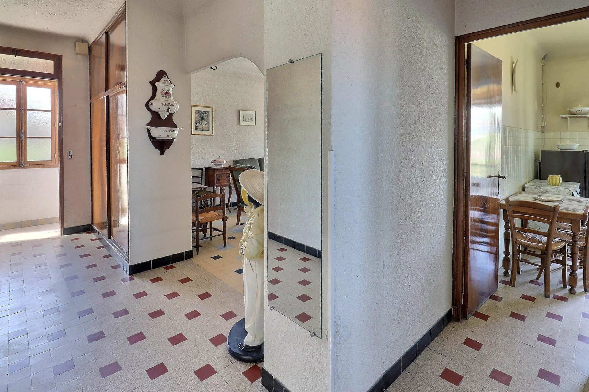 Two apartment property in attractive location - Puget sur Argens