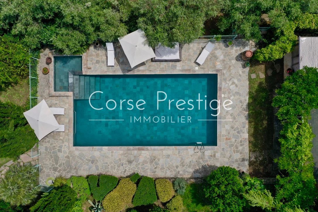 propriete de charme avec piscine et dependances aux portes de bastia image1