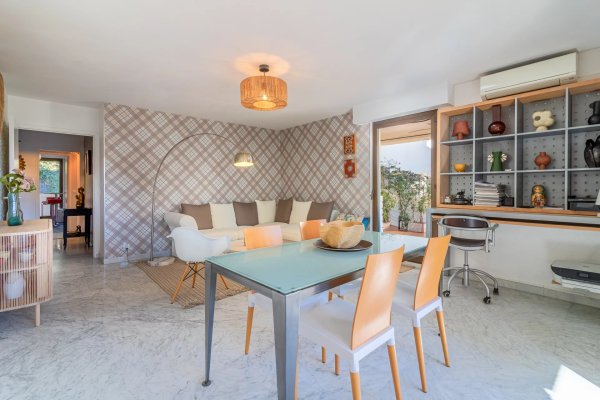FOR SALE – 2-BEDROOM APARTMENT – CANNES — photo 5