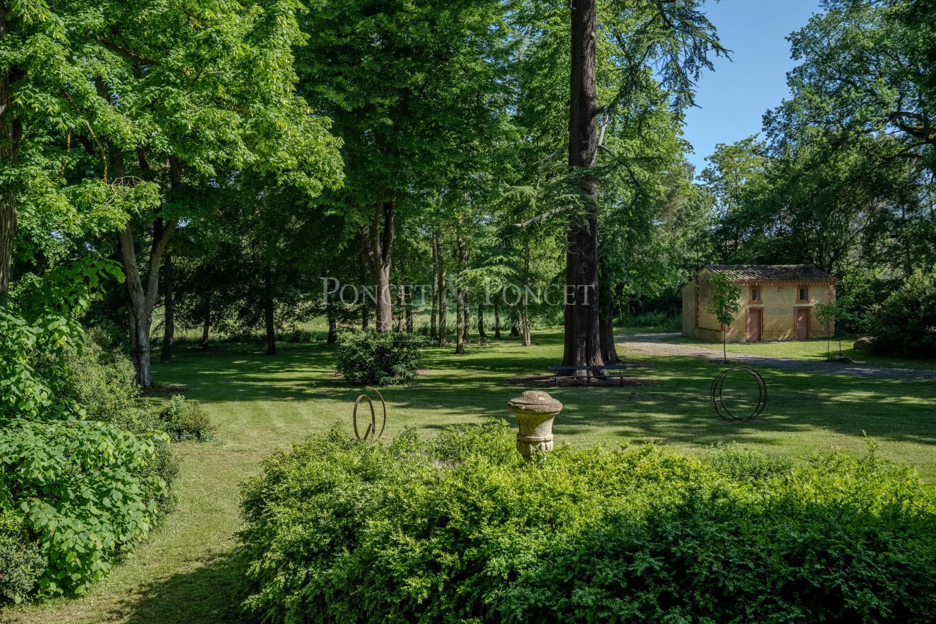 16 Bedroom Chateau's Image 30