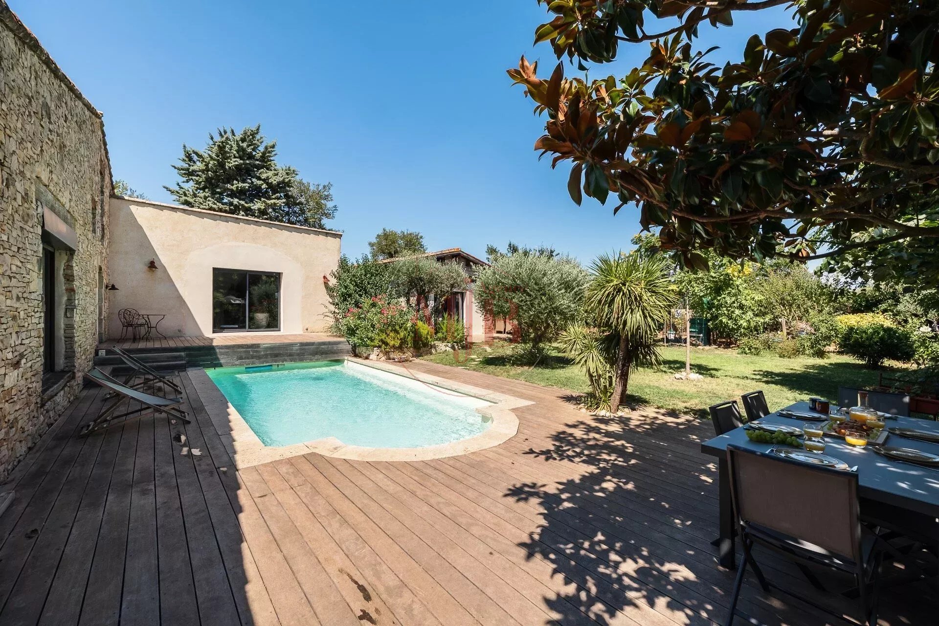Agence immobilière de 