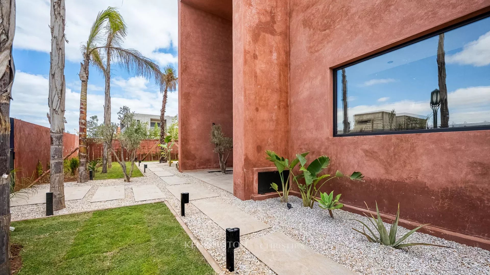 5 Bedroom Villa/Townhouse's Image 31