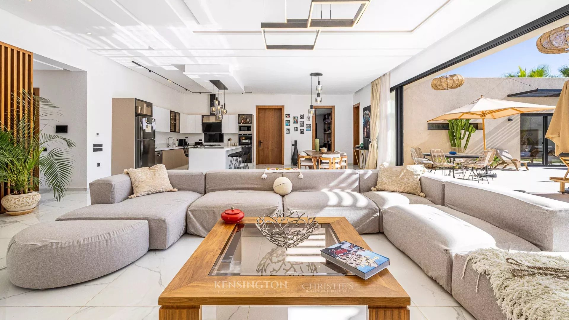 5 Bedroom Villa/Townhouse's Image 4