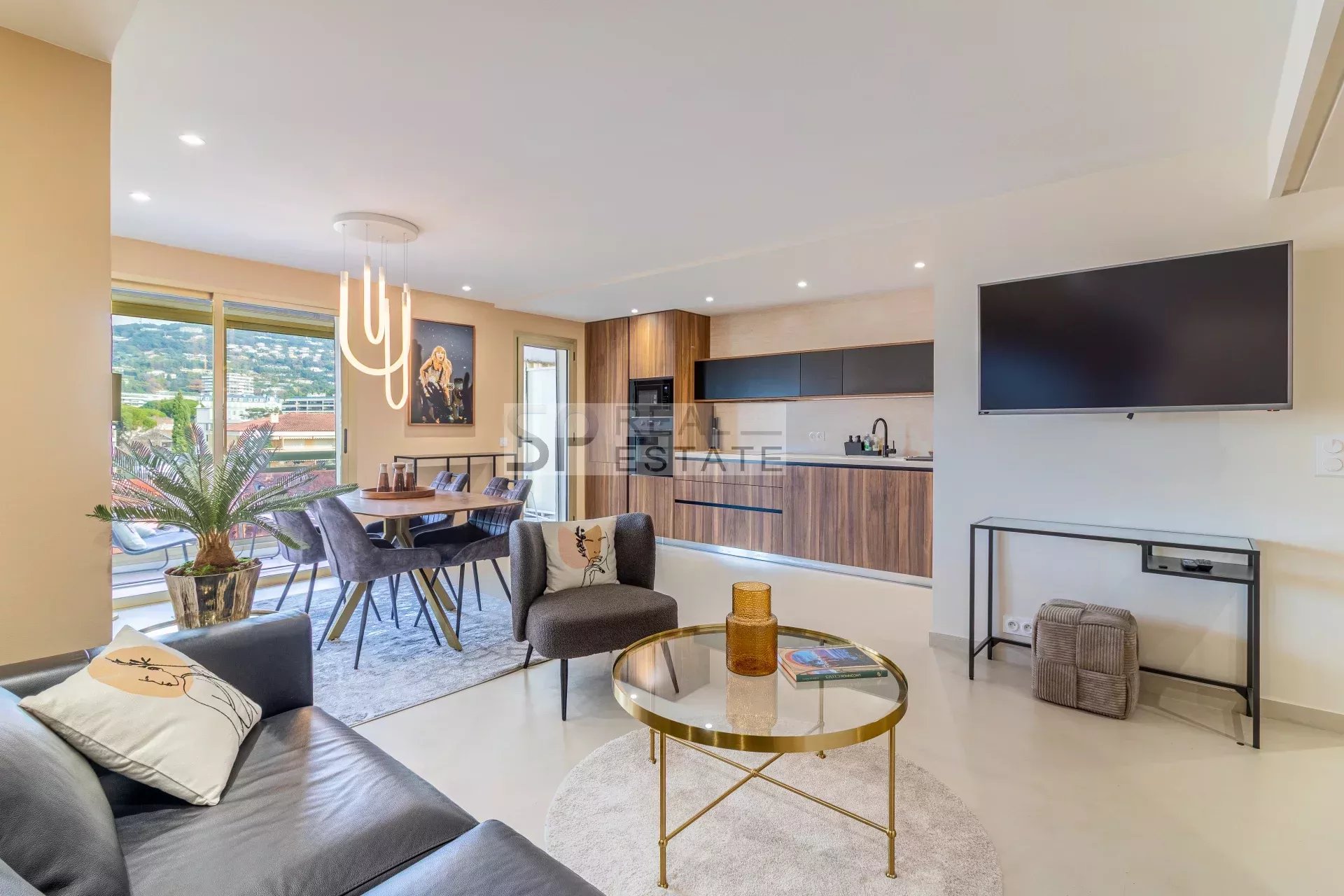 Agence immobilière de 