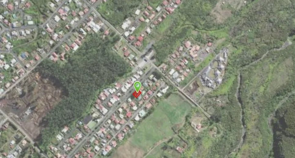 A VENDRE - TERRAIN DE 439 M2 ENVIRON - PLAINE DES PALMISTES