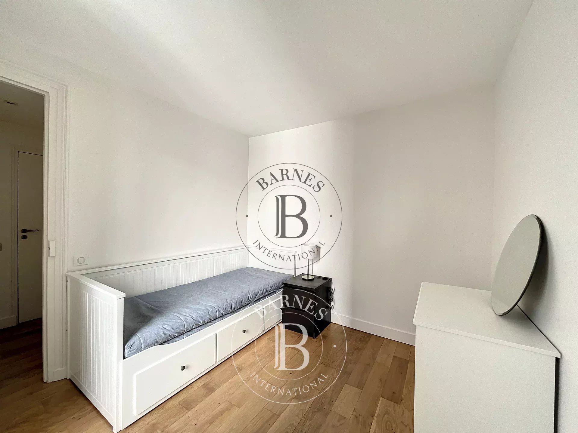 Daire Paris 8ème - picture 14