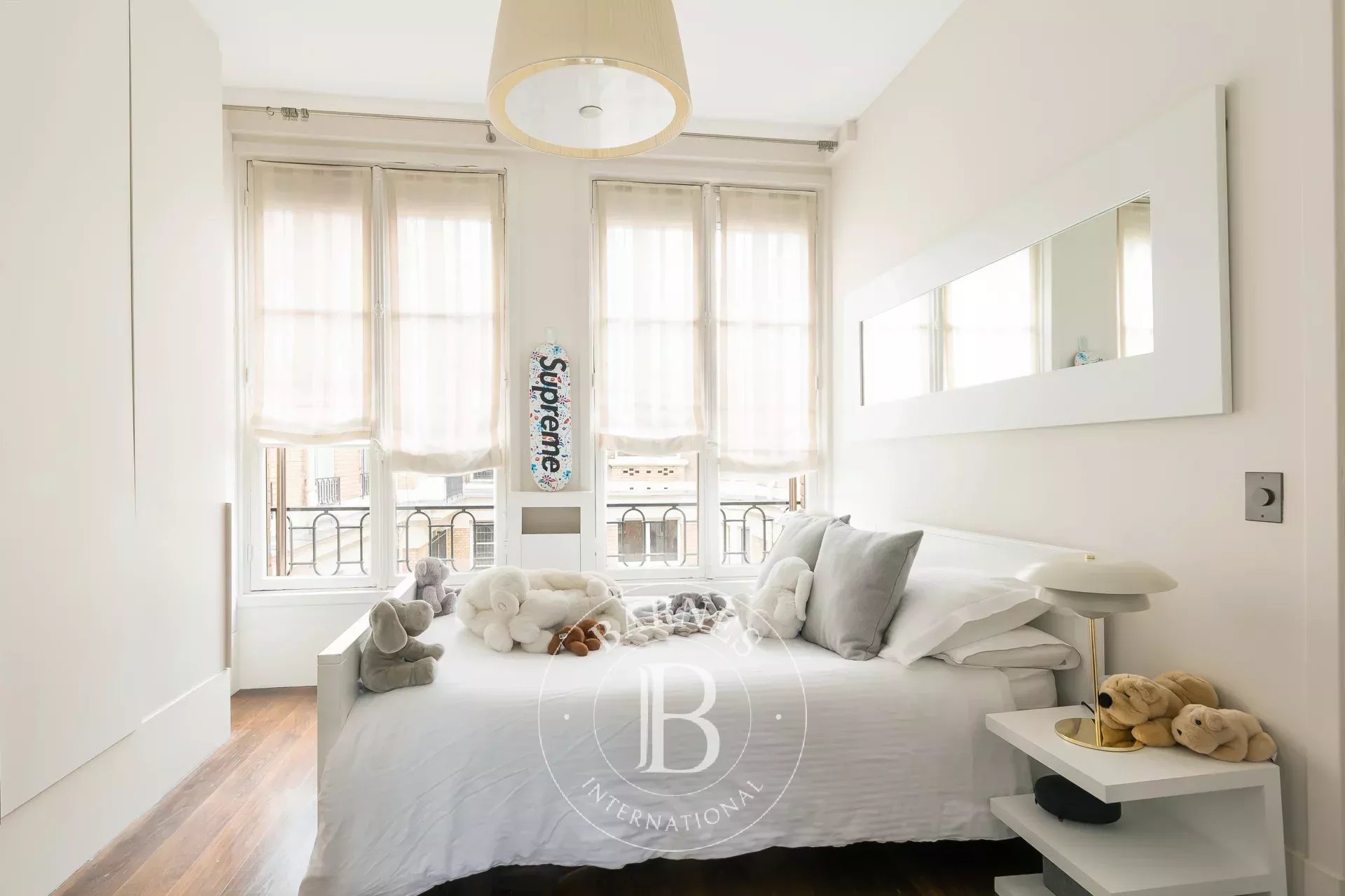Paris  - Apartment 4 Bedrooms - picture 9