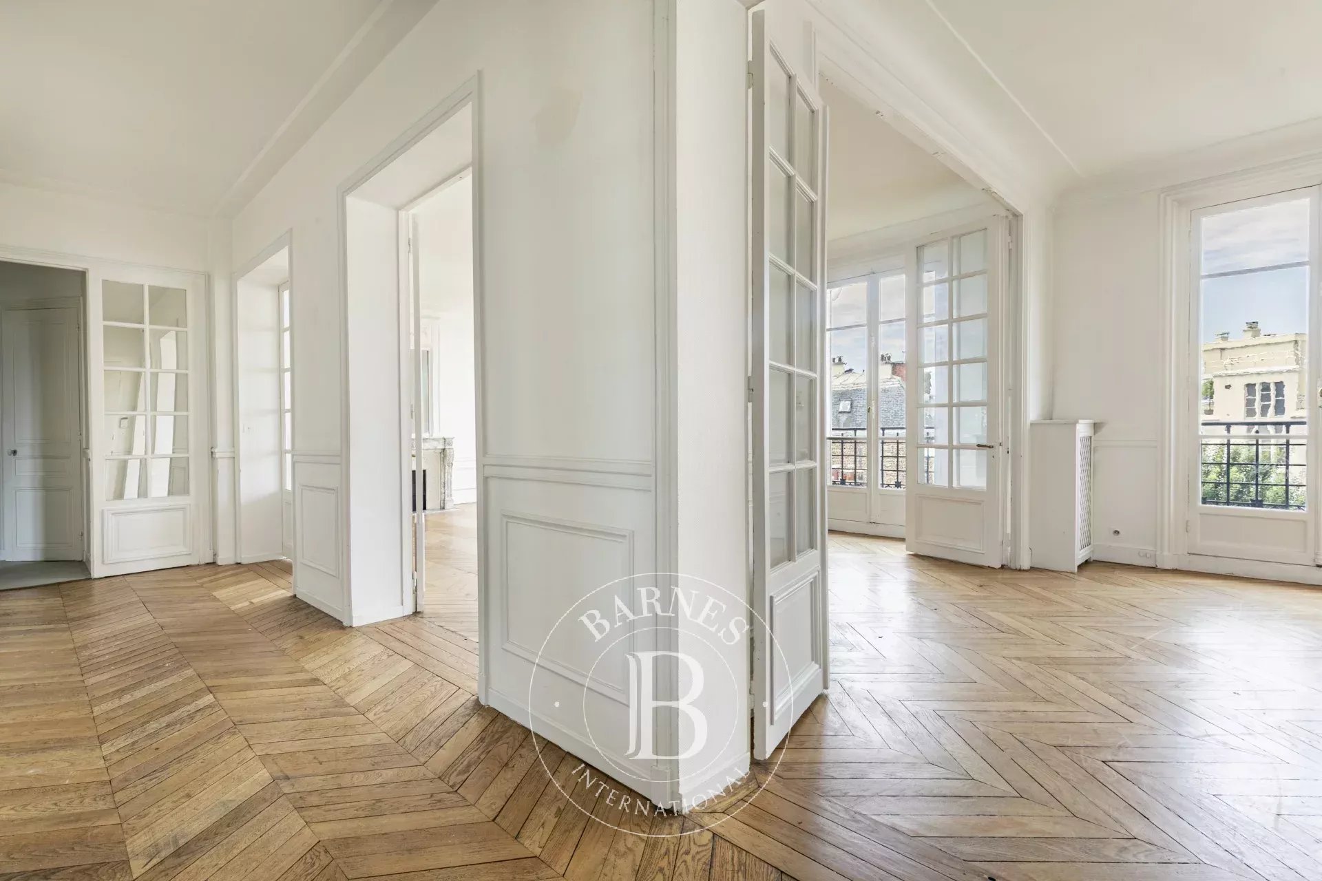 Paris  - Appartement 5 Pi&egrave;ces 3 Chambres - picture 11
