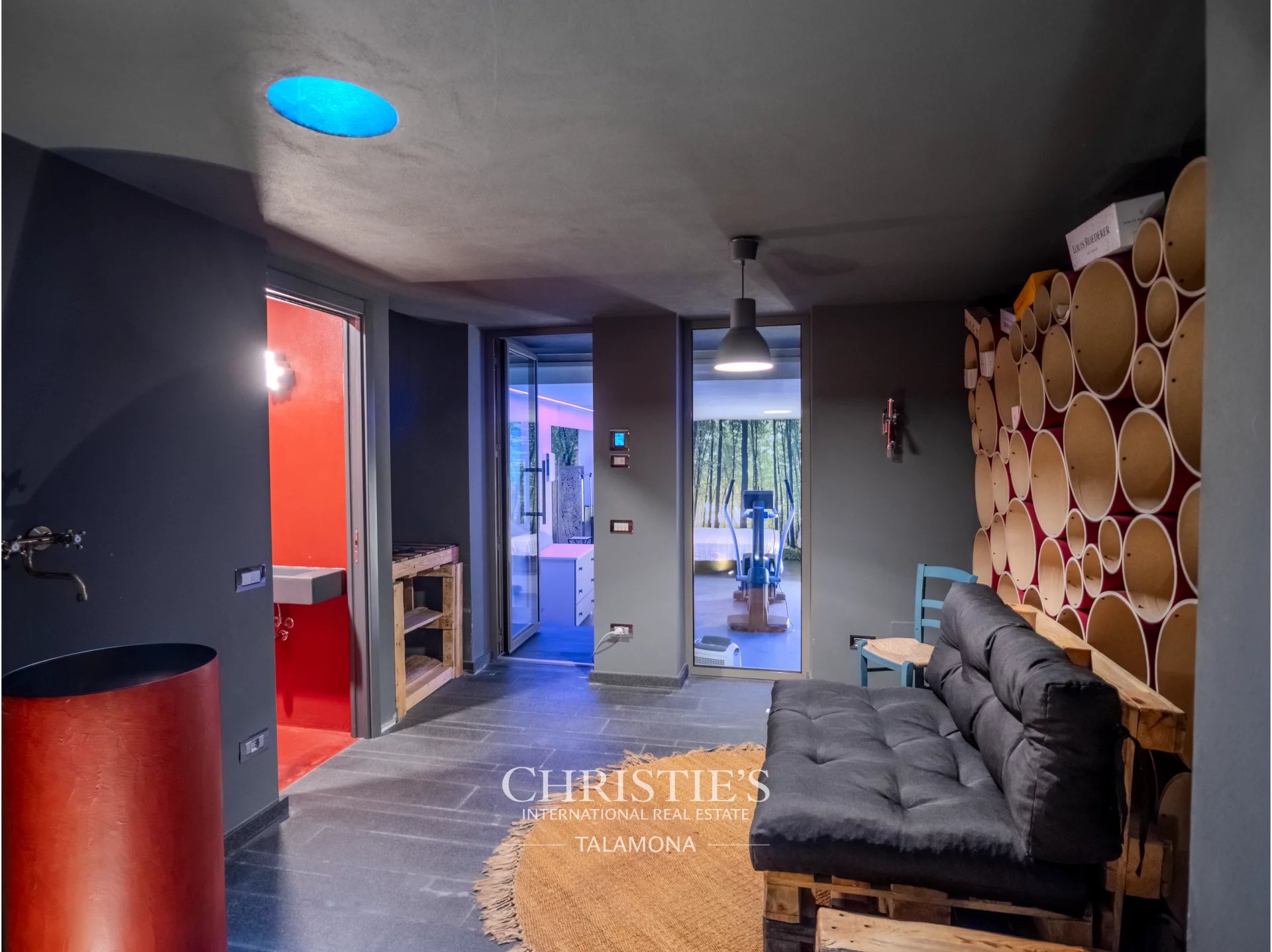 4 Bedroom Villa/Townhouse's Image 32