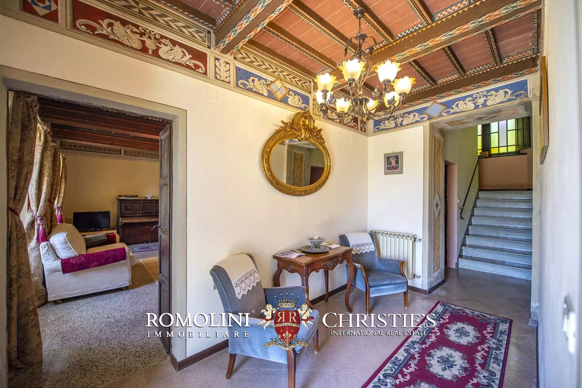 MANOR HOUSE FOR SALE IN CAPRESE MICHELANGELO, TUSCANY