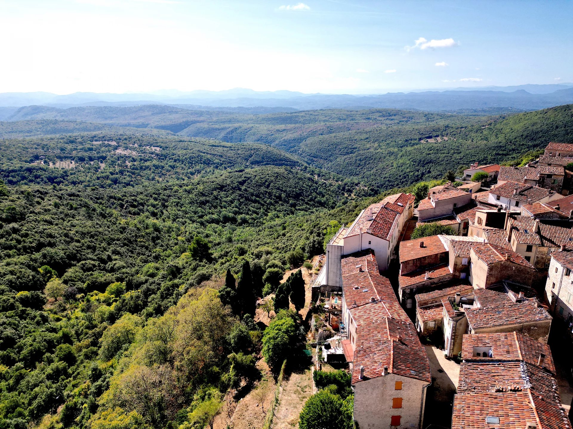 Charming village house with independent studio - MONS Charming village house with independent studio - MONS