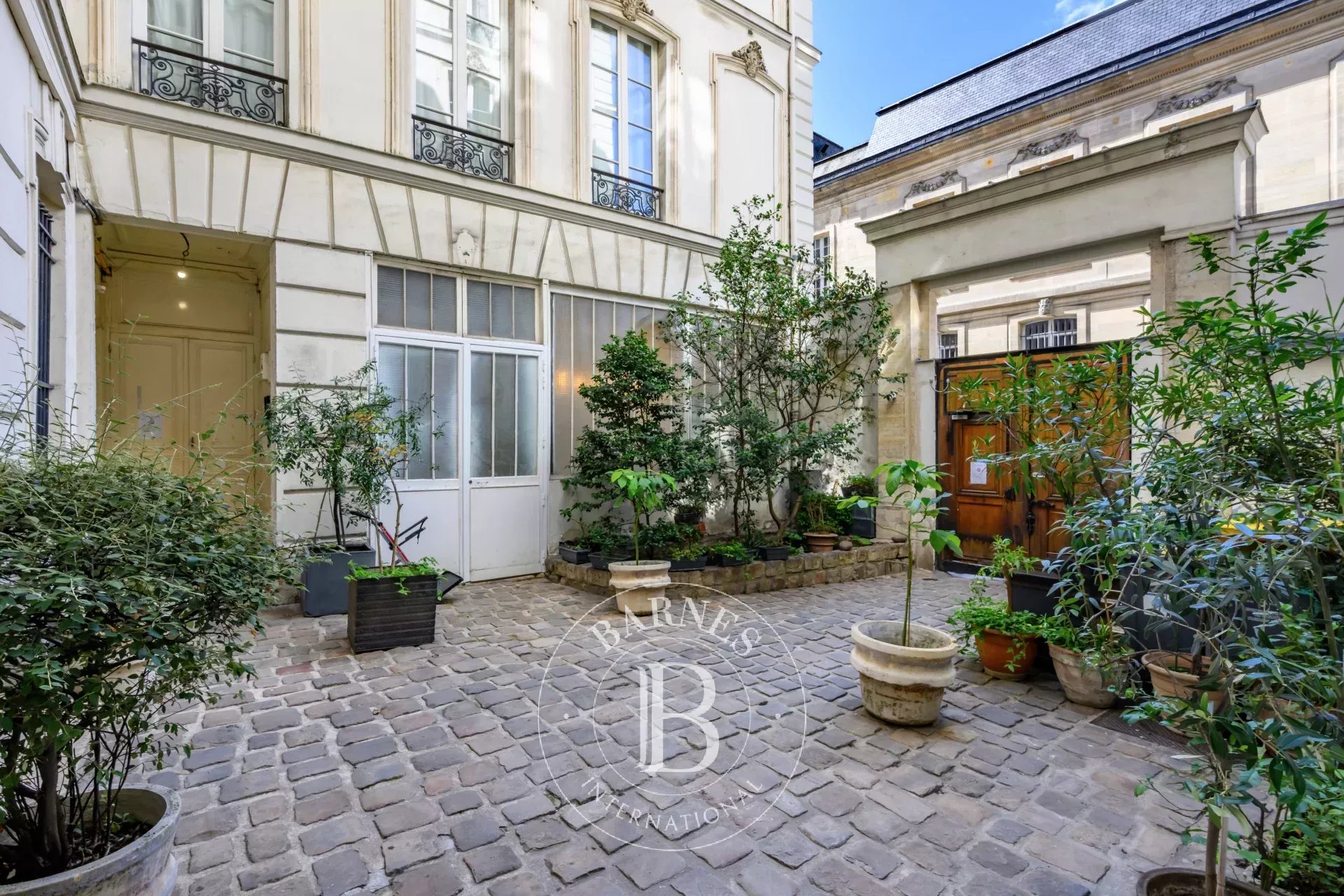 Daire Paris 3ème - picture 12