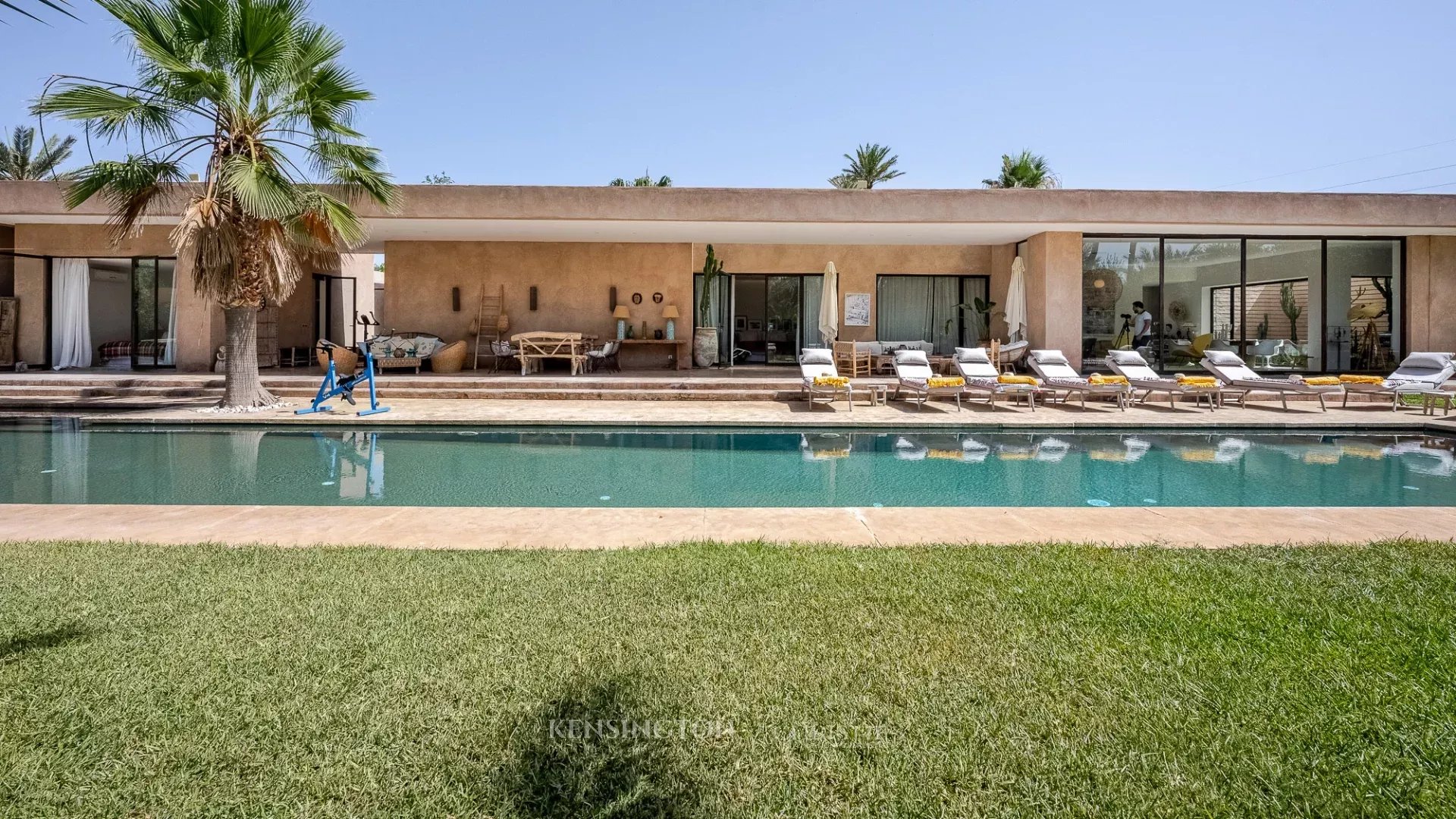 6 Bedroom Villa/Townhouse's Image 6