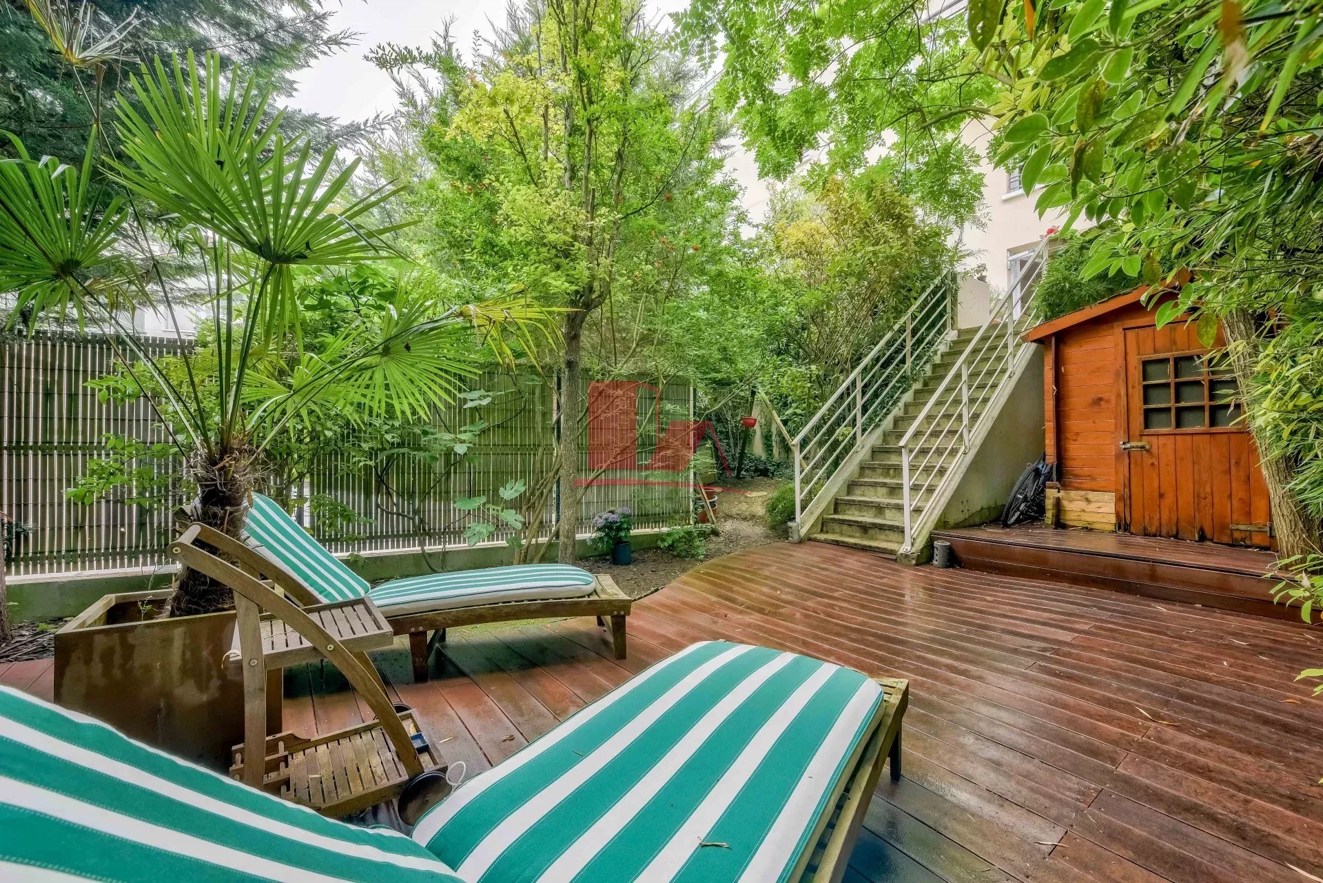 ISSY- beau duplex 5 pièces 126 m2 avec terrasses et jardin.