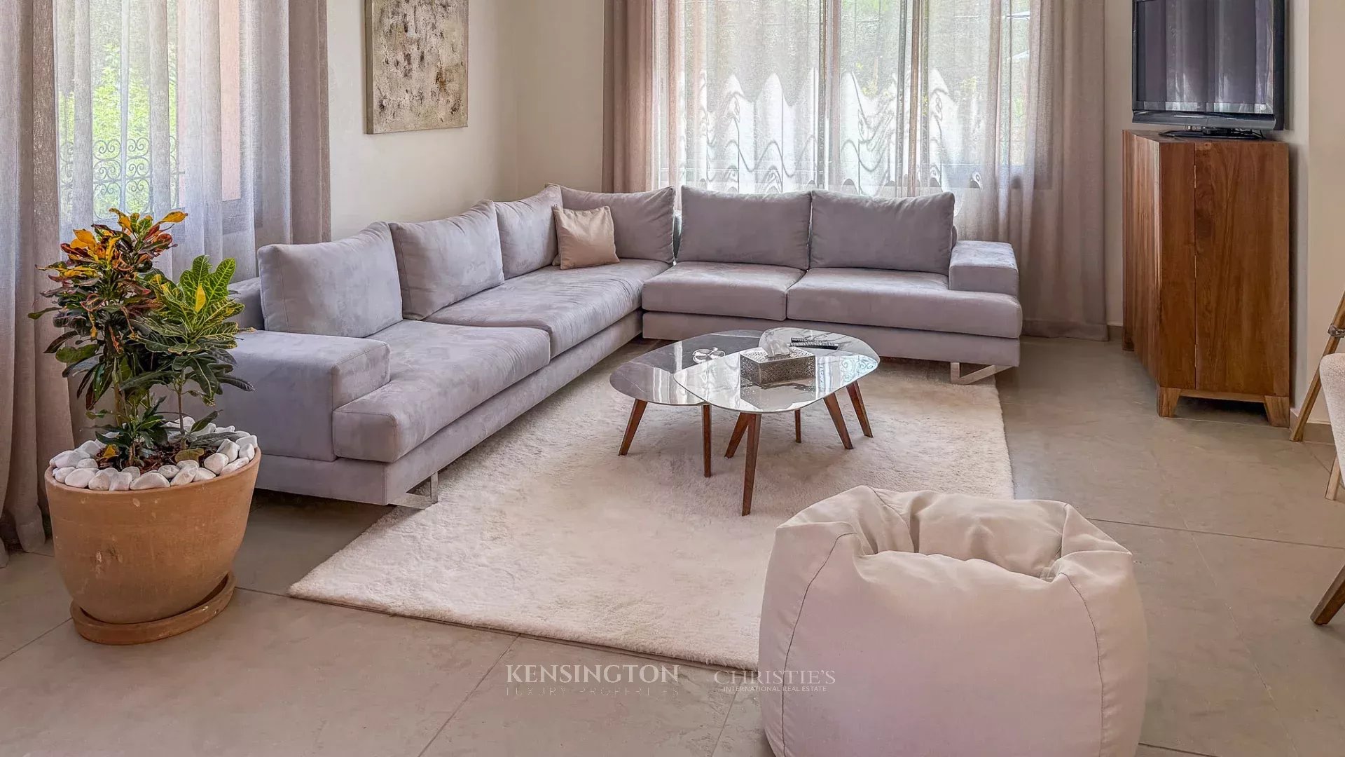 4 Bedroom Villa/Townhouse's Image 7